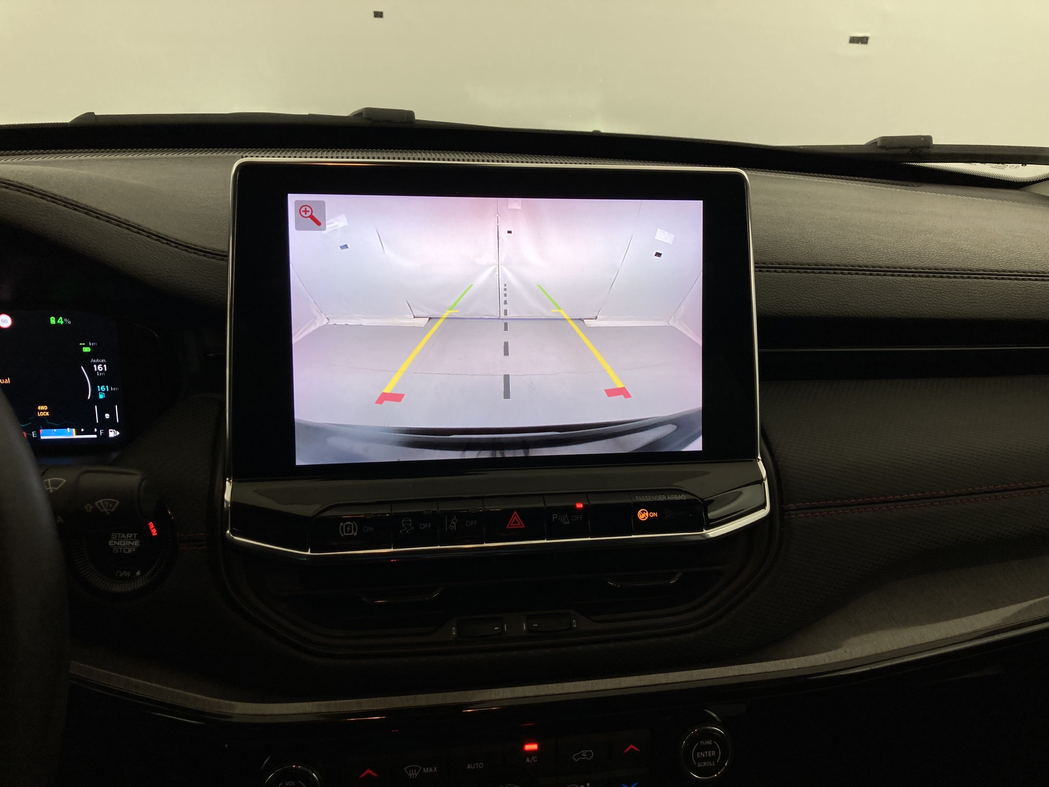 jeep compass trailhawk 1.3 PHEV 240 AWD 2022 negro sólido 27