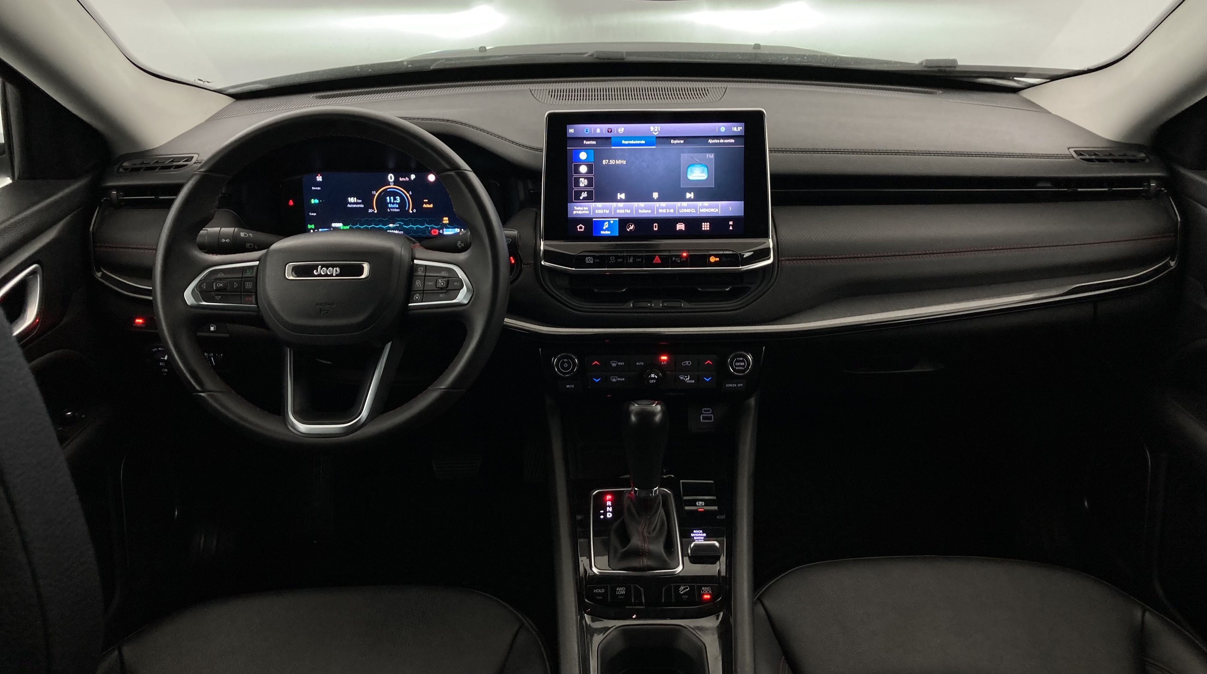 jeep compass trailhawk 1.3 PHEV 240 AWD 2022 negro sólido 30