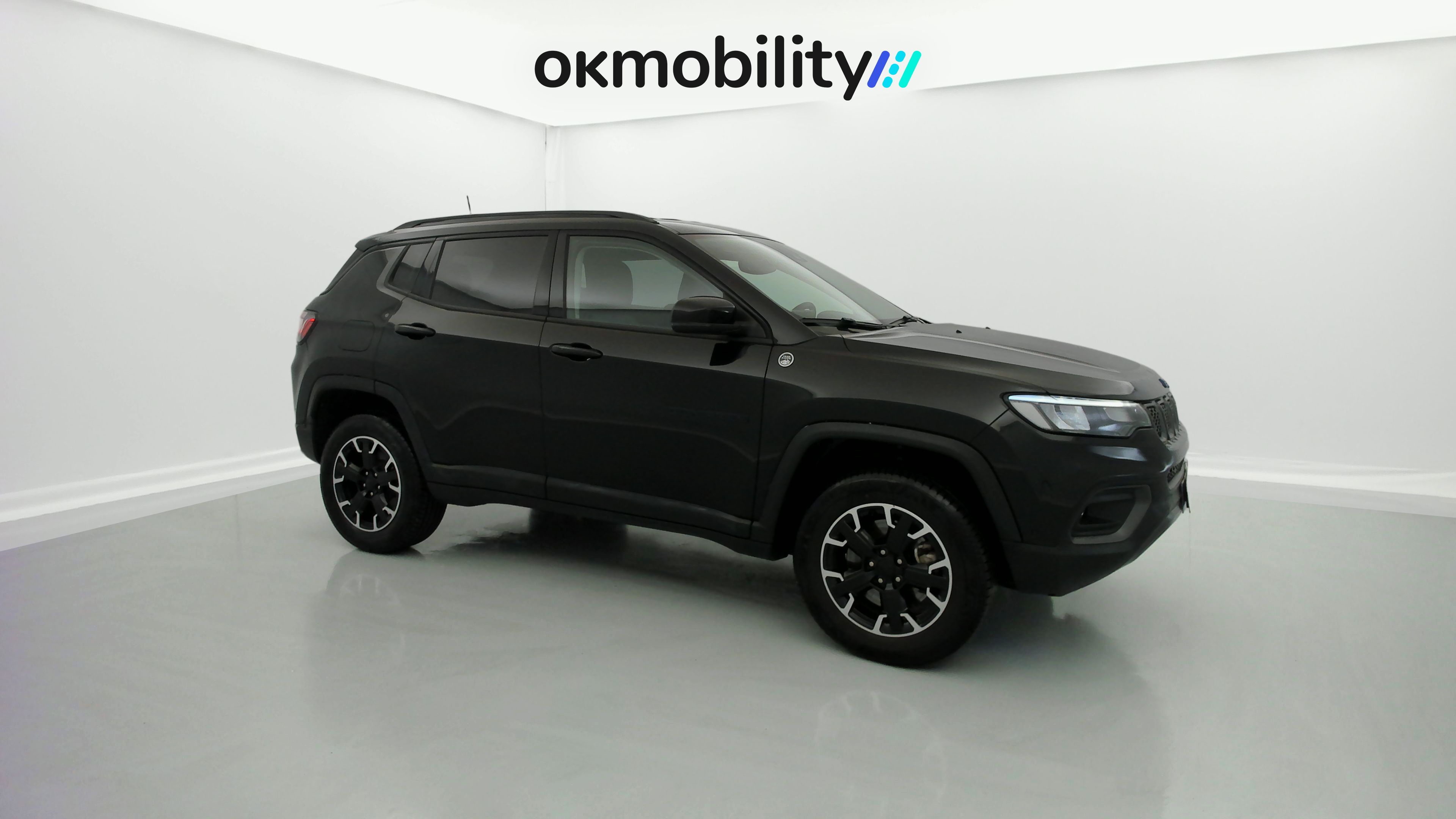 jeep compass trailhawk 1.3 PHEV 240 AWD 2022 negro sólido 3