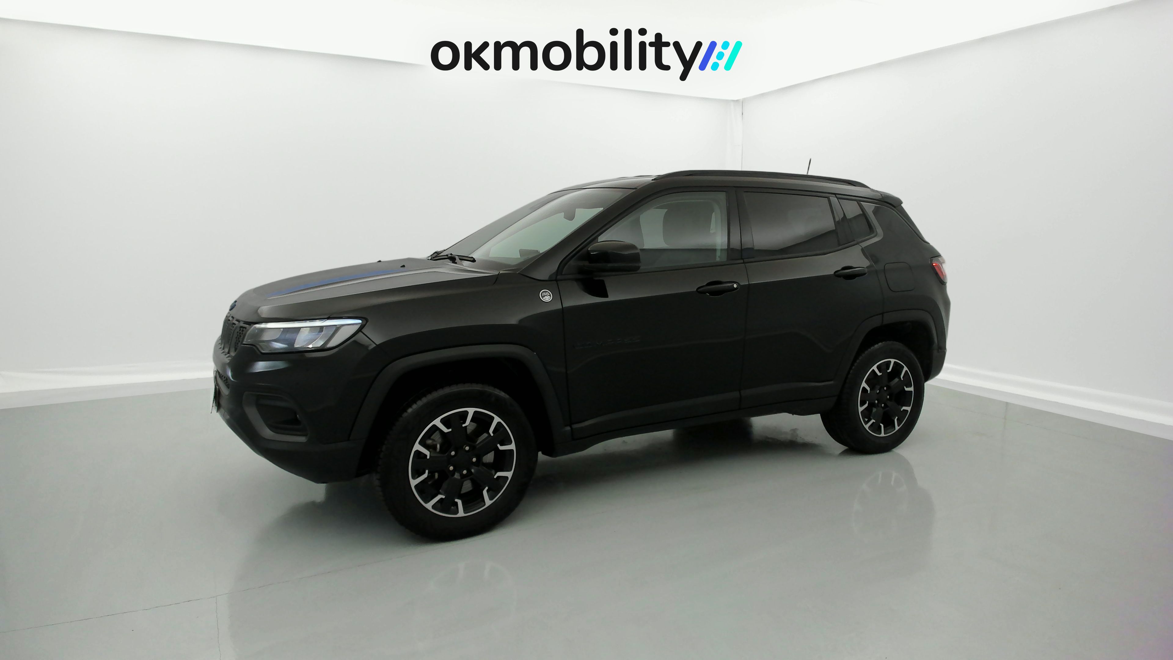 jeep compass trailhawk 1.3 PHEV 240 AWD 2022 negro sólido 8