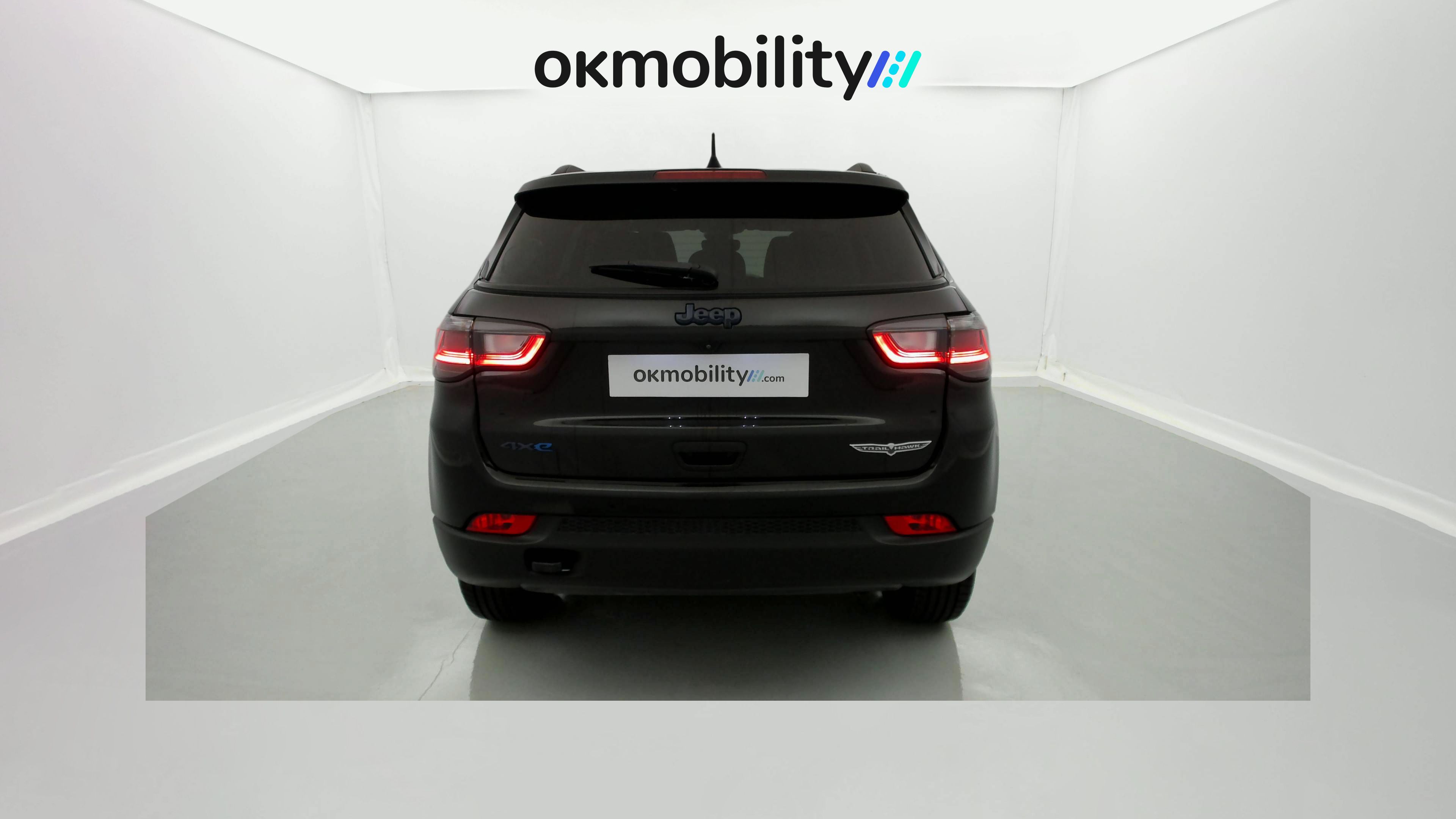 jeep compass trailhawk 1.3 PHEV 240 AWD 2022 negro sólido 12