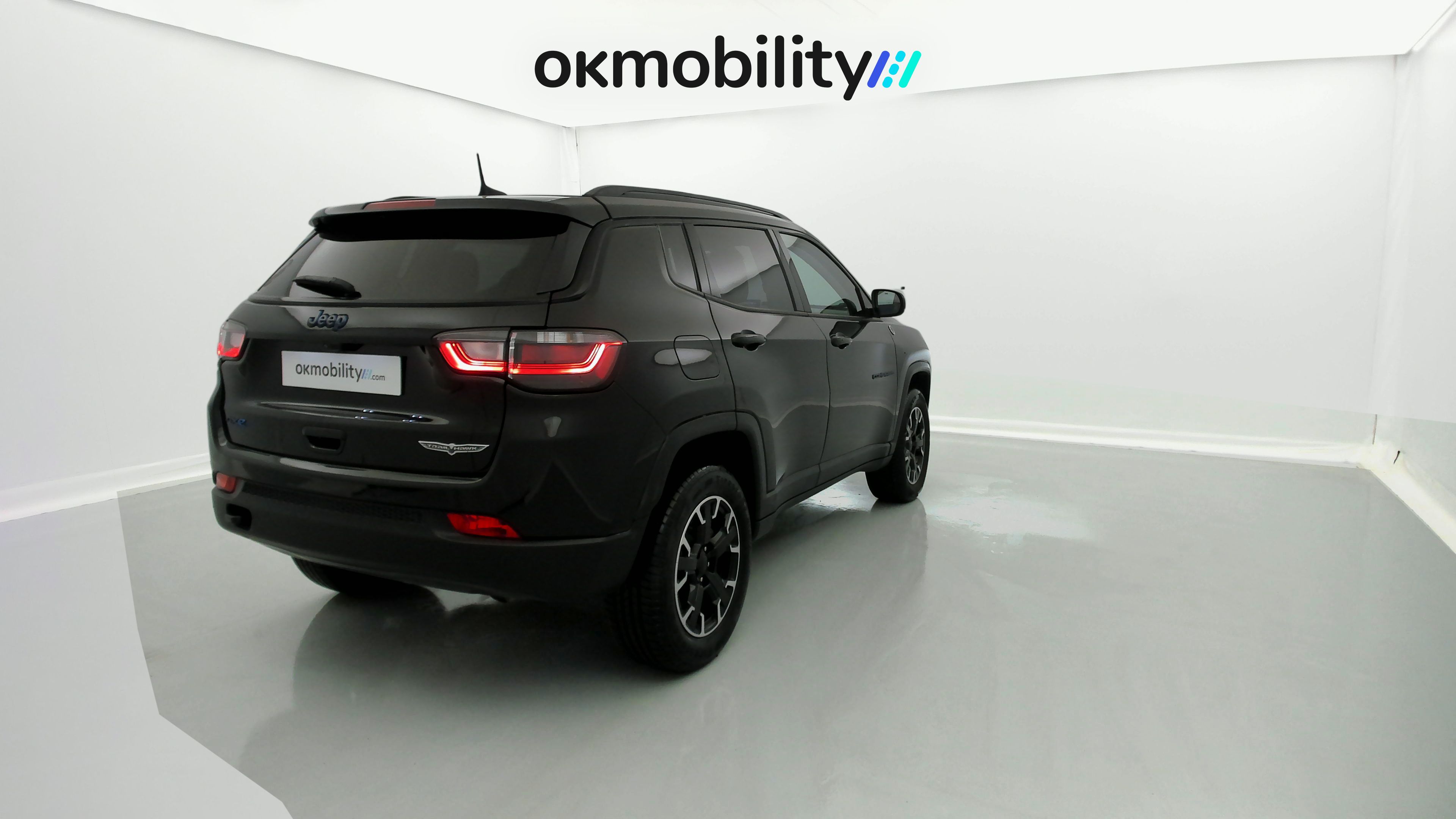 jeep compass trailhawk 1.3 PHEV 240 AWD 2022 negro sólido 13