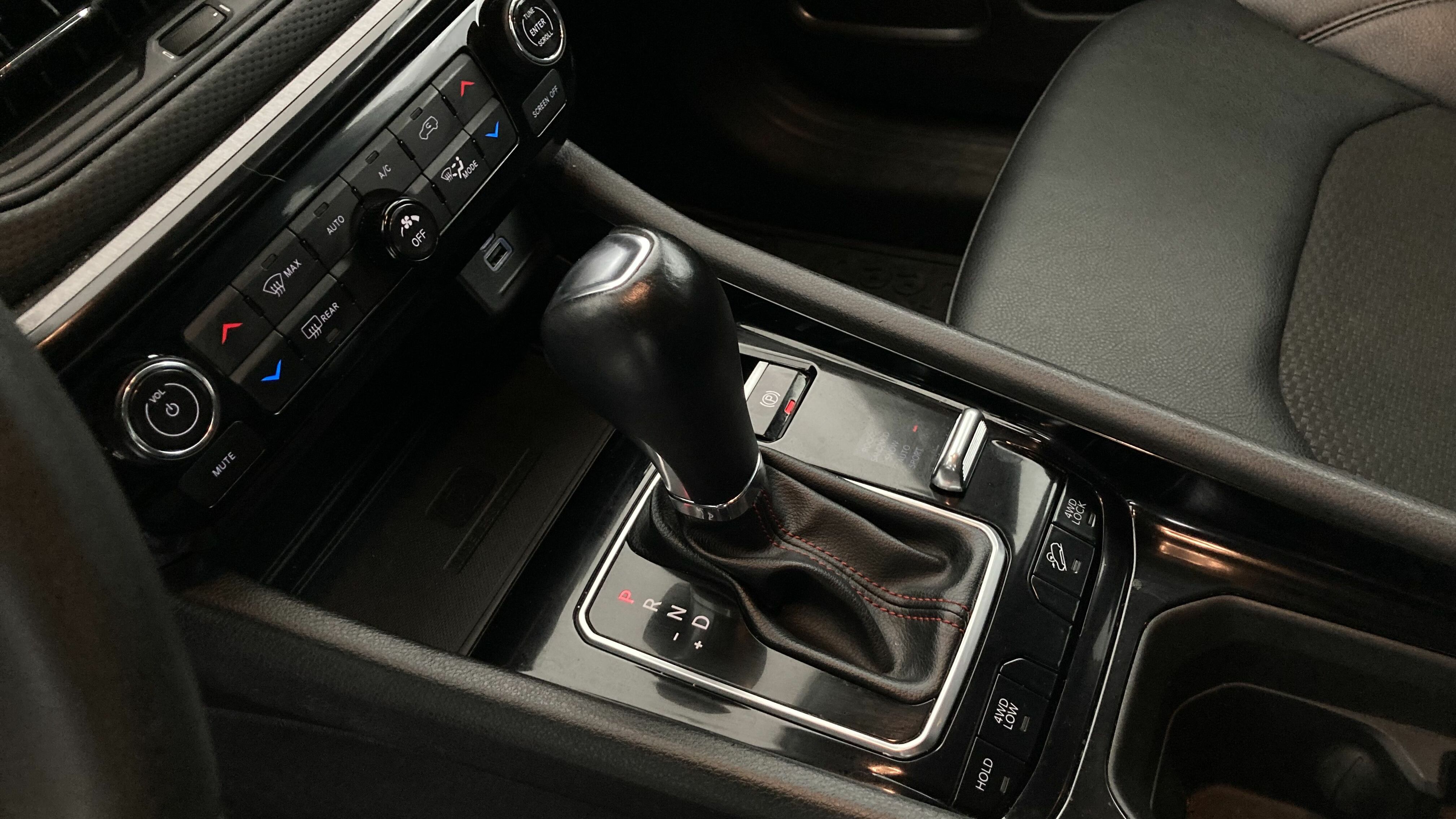 jeep compass trailhawk 1.3 PHEV 240 AWD 2022 gris grafito 21