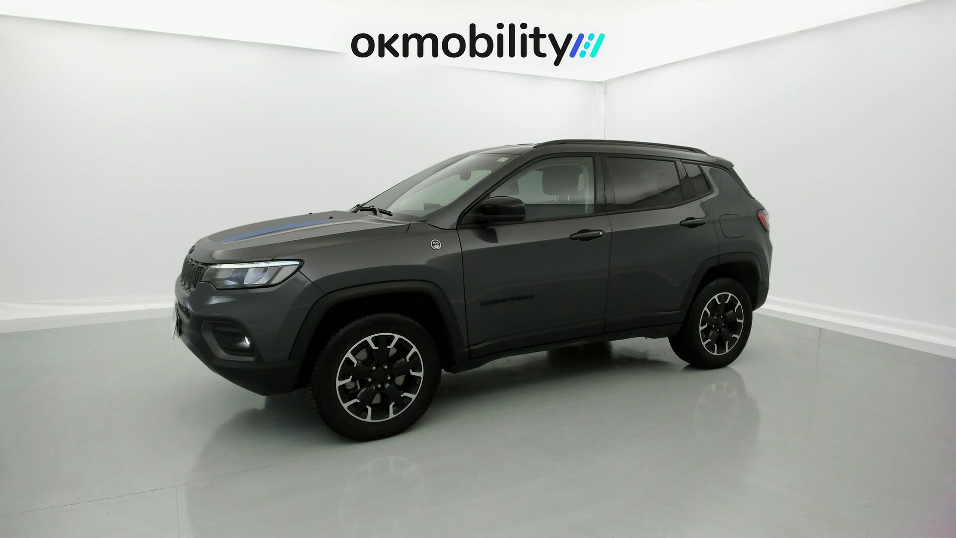 jeep compass trailhawk 1.3 PHEV 240 AWD 2022 gris grafito 5