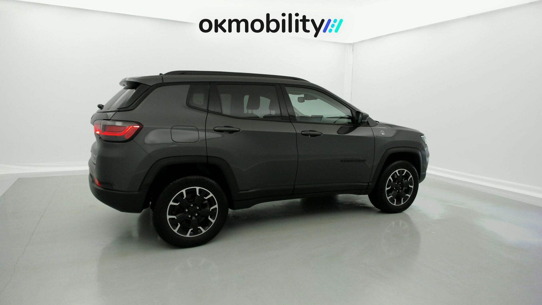 jeep compass trailhawk 1.3 PHEV 240 AWD 2022 gris grafito 13