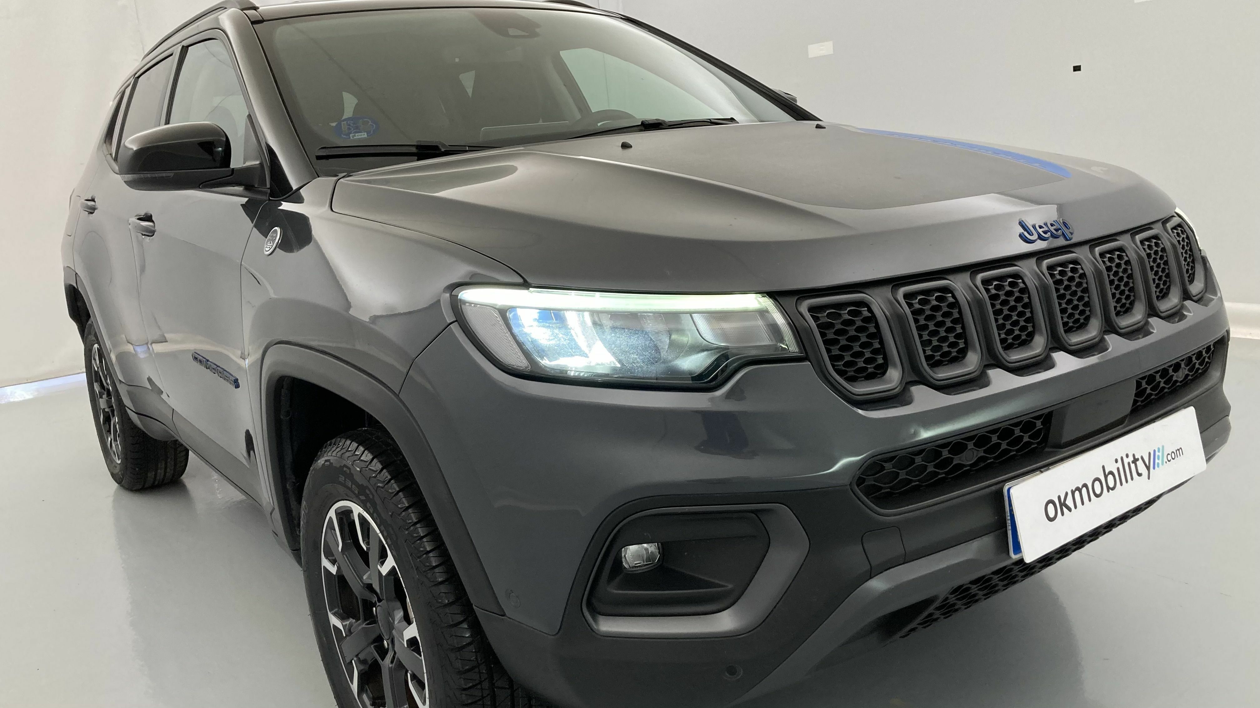 jeep compass trailhawk 1.3 PHEV 240 AWD 2022 graphite gray + techo negro 29