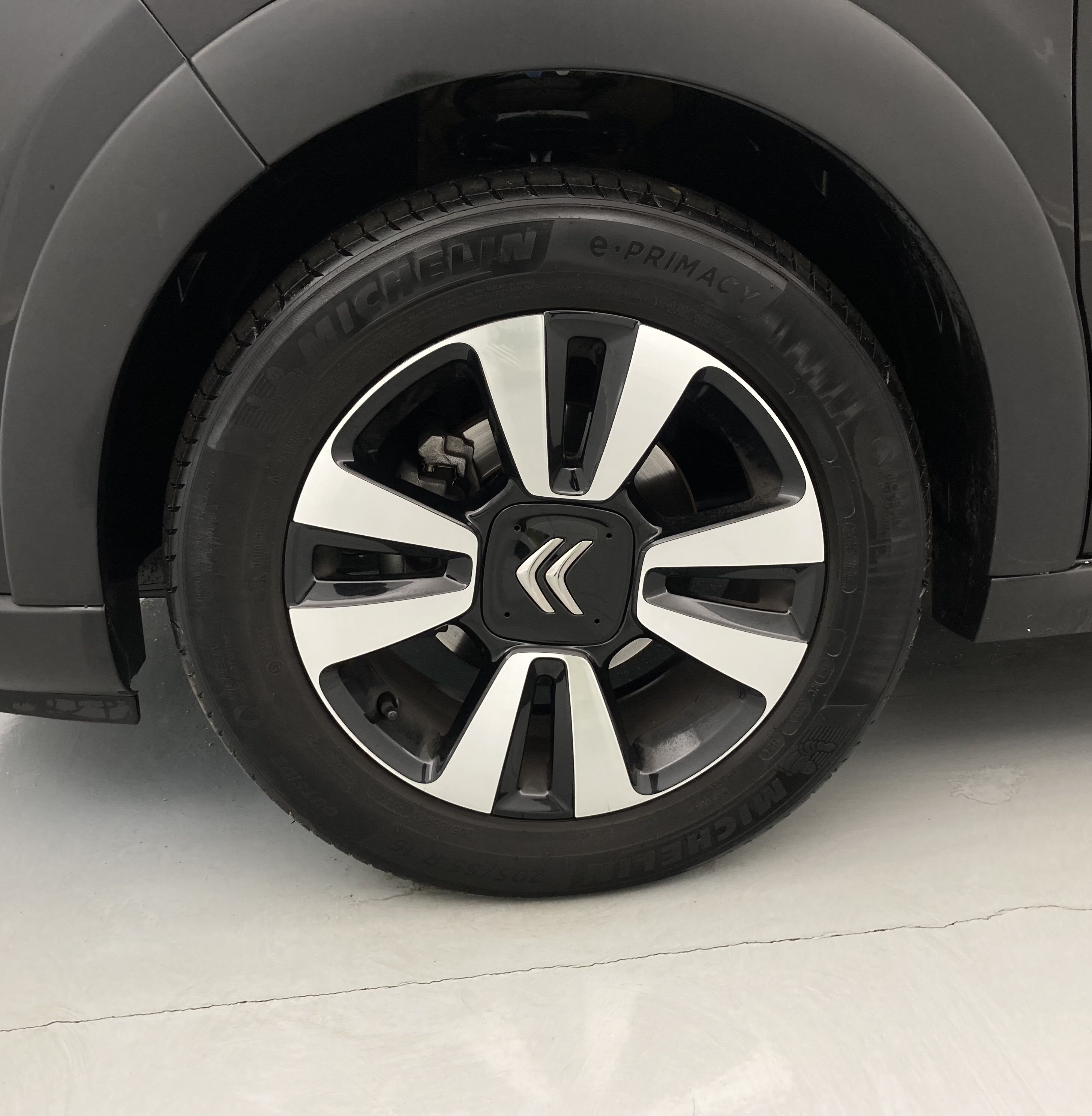 citroen c3 origin max 1.2 PURETECH 83 2024 negro perla nera / blanco 28