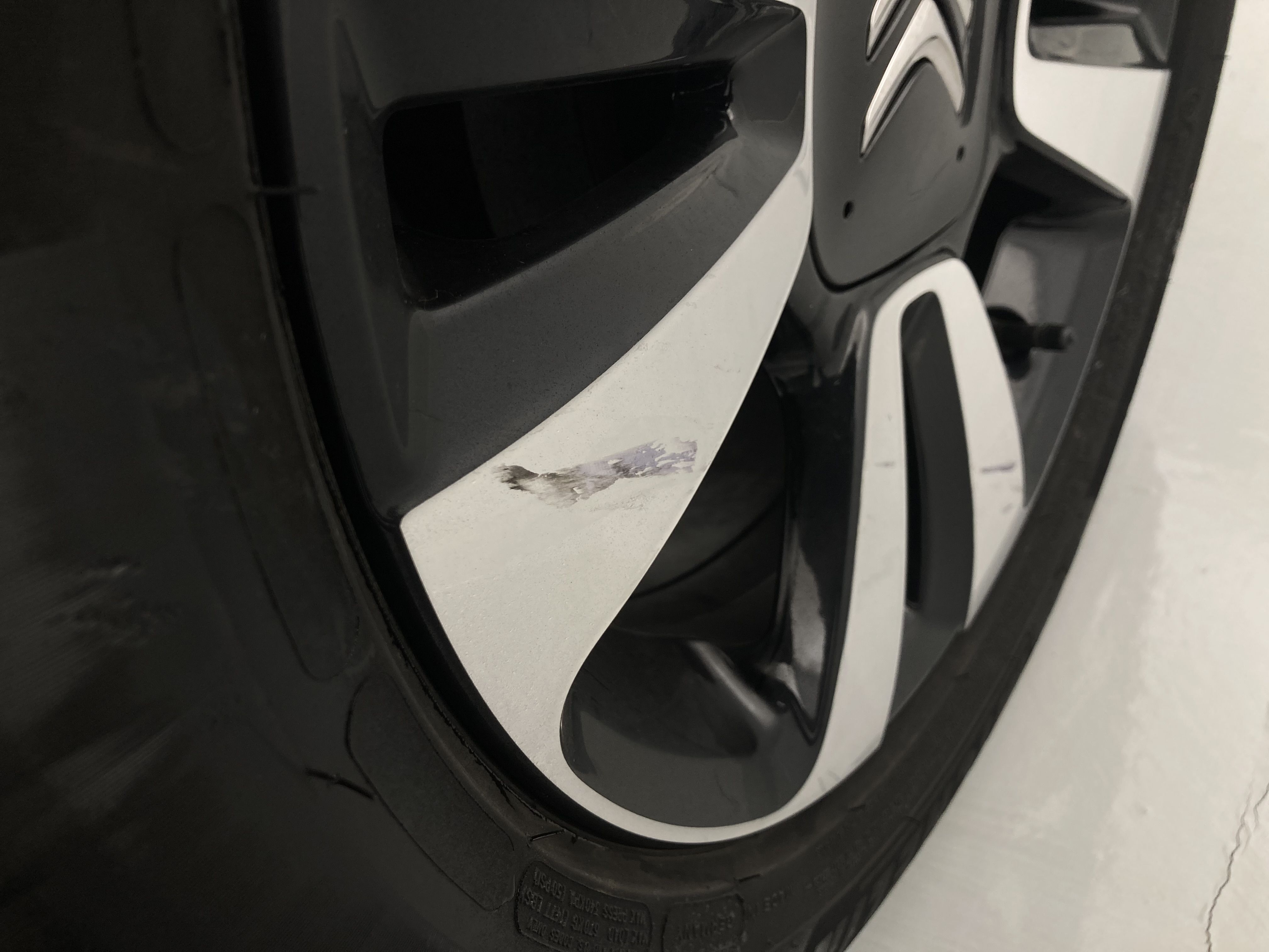 citroen c3 origin max 1.2 PURETECH 83 2024 gris acero / negro 25