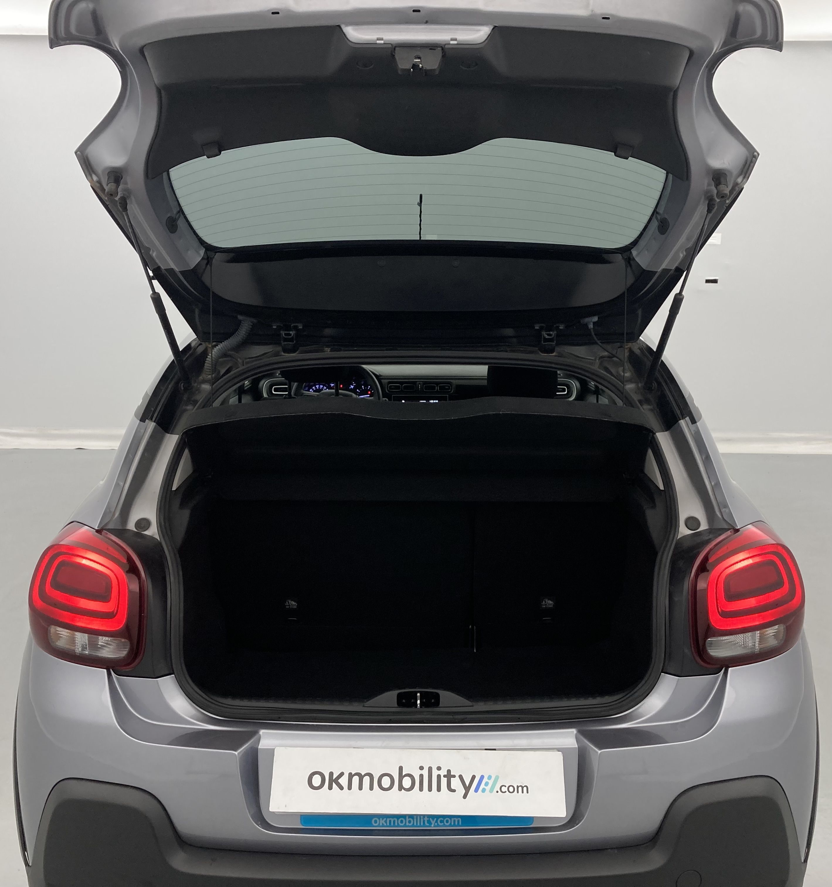 citroen c3 origin max 1.2 PURETECH 83 2024 gris acero / negro 19