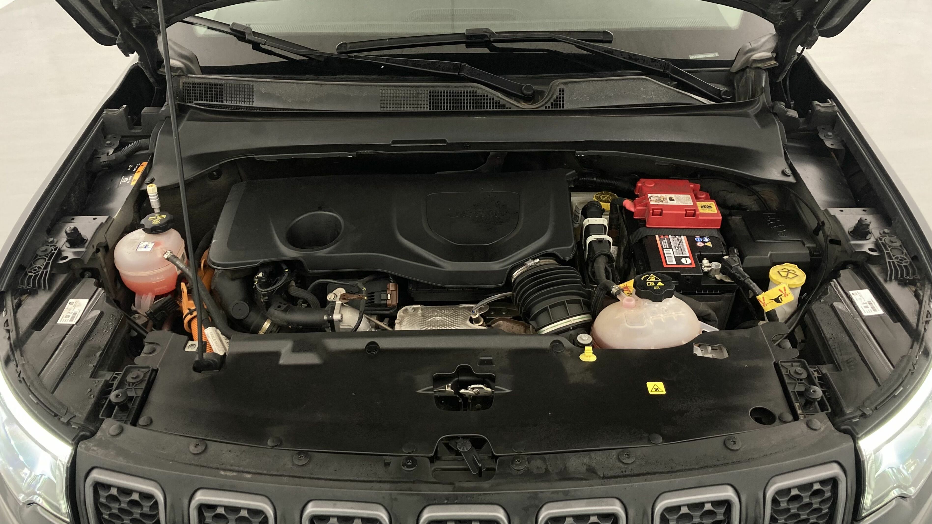 jeep compass trailhawk 1.3 PHEV 240 AWD 2022 graphite gray + techo negro 24