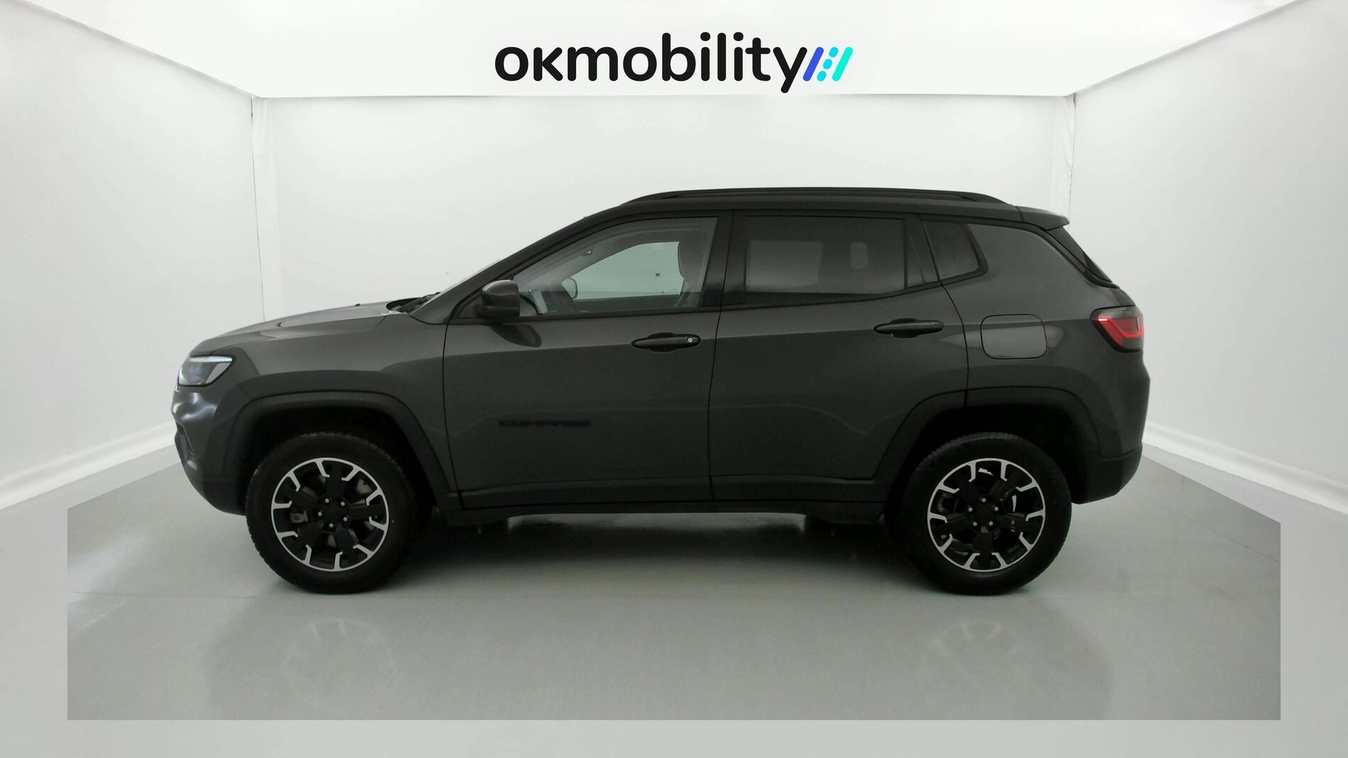 jeep compass trailhawk 1.3 PHEV 240 AWD 2022 graphite gray + techo negro 5