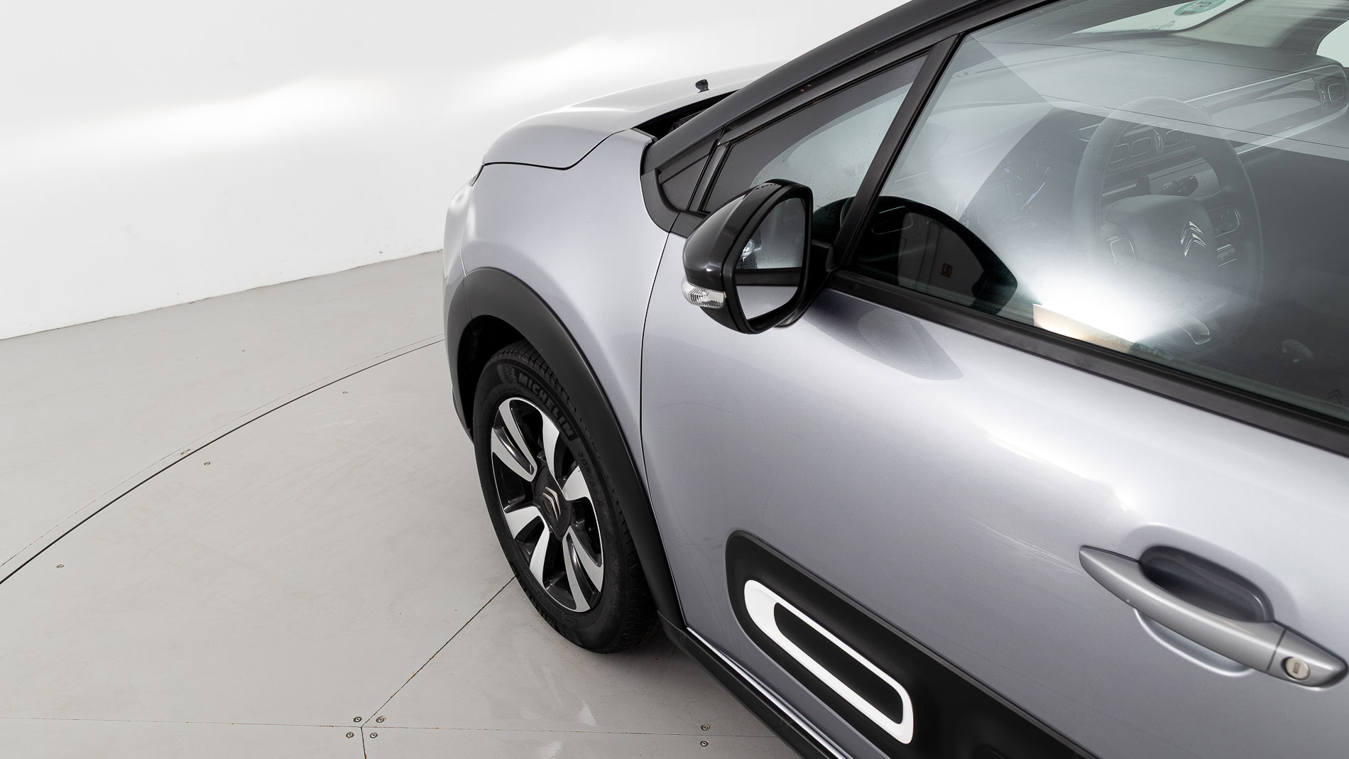 citroen c3 origin max 1.2 PURETECH 83 2024 gris acero / negro 21