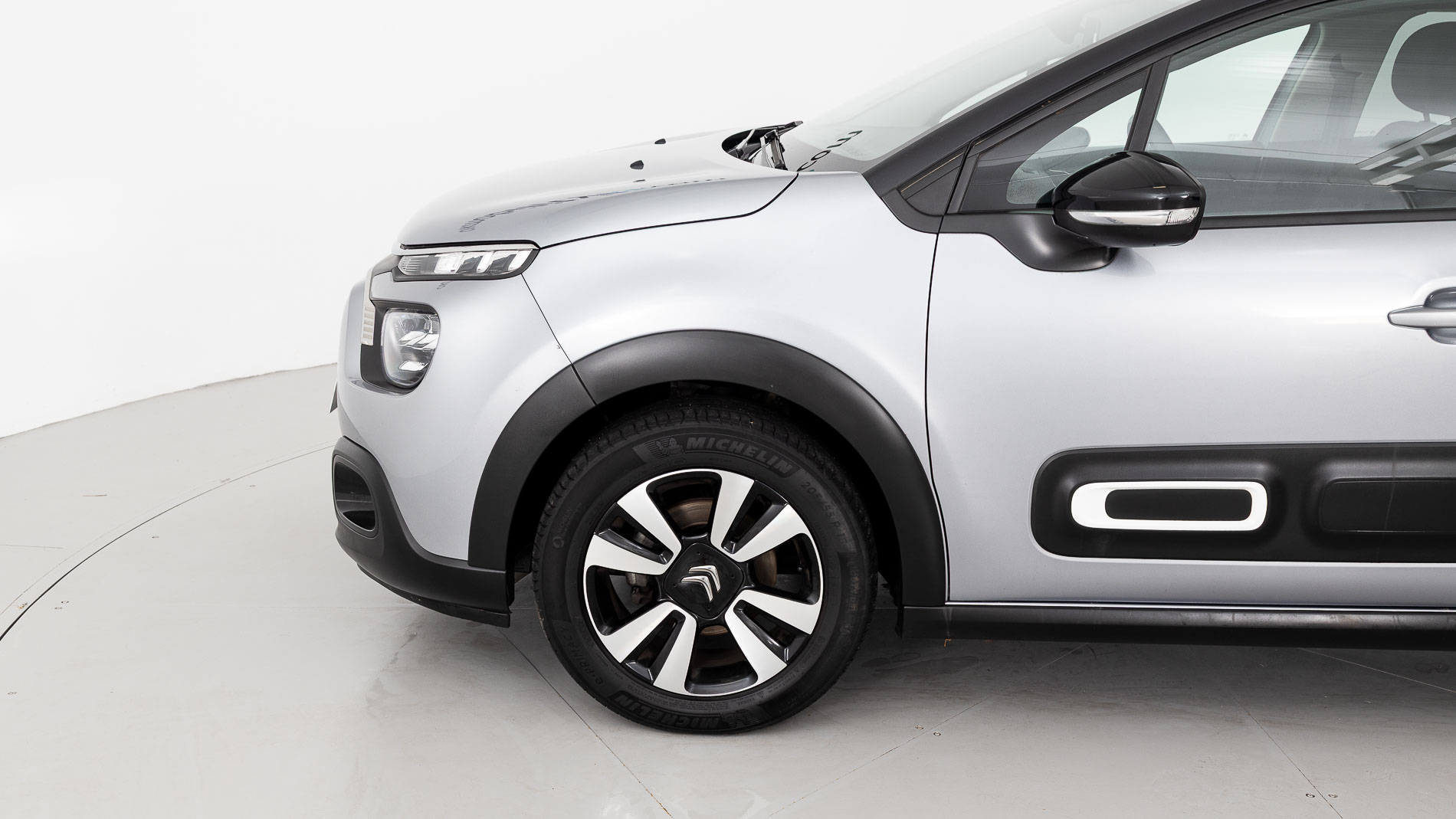 citroen c3 origin max 1.2 PURETECH 83 2024 gris acero / negro 22