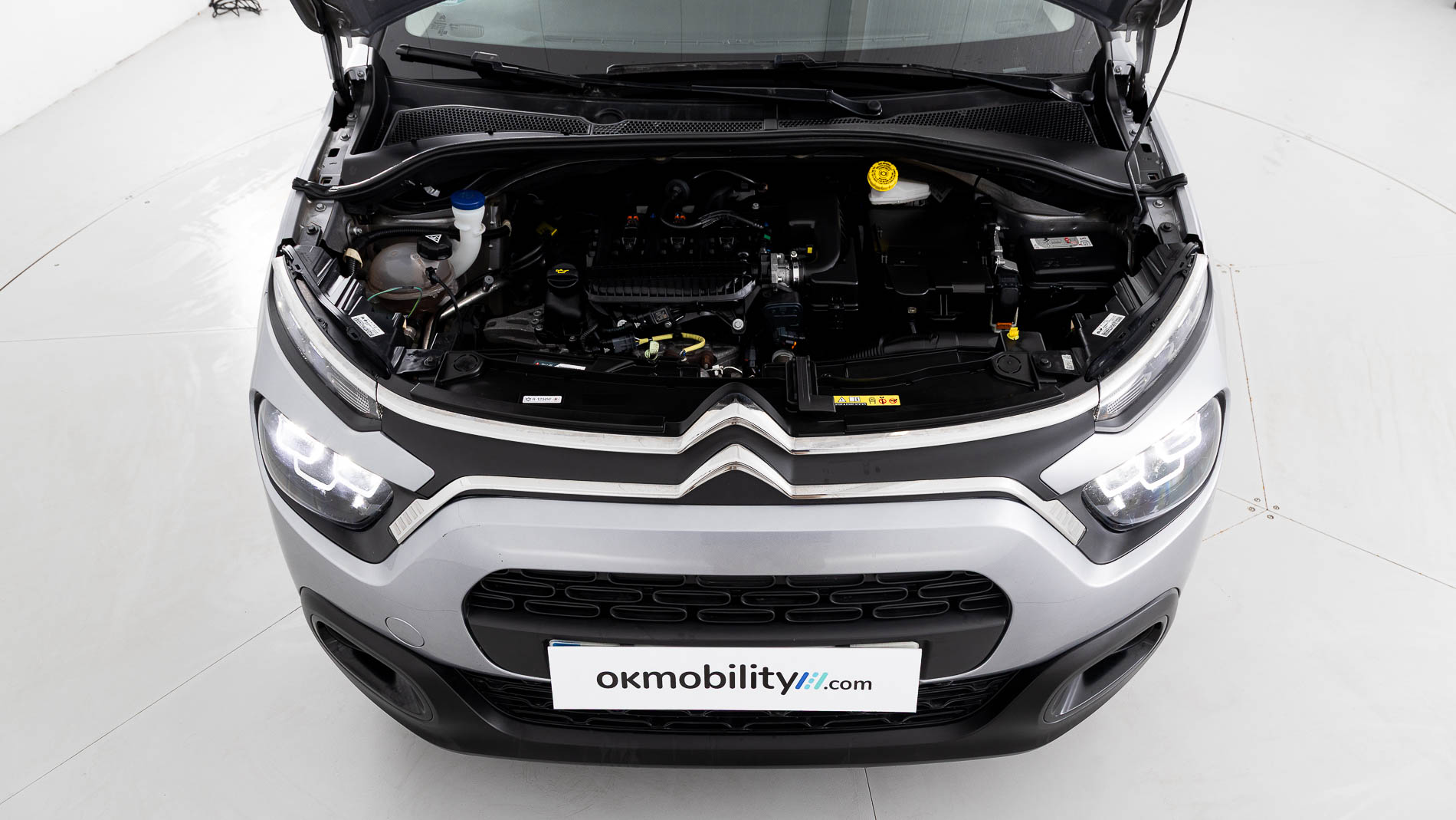 citroen c3 origin max 1.2 PURETECH 83 2024 gris acero / negro 29