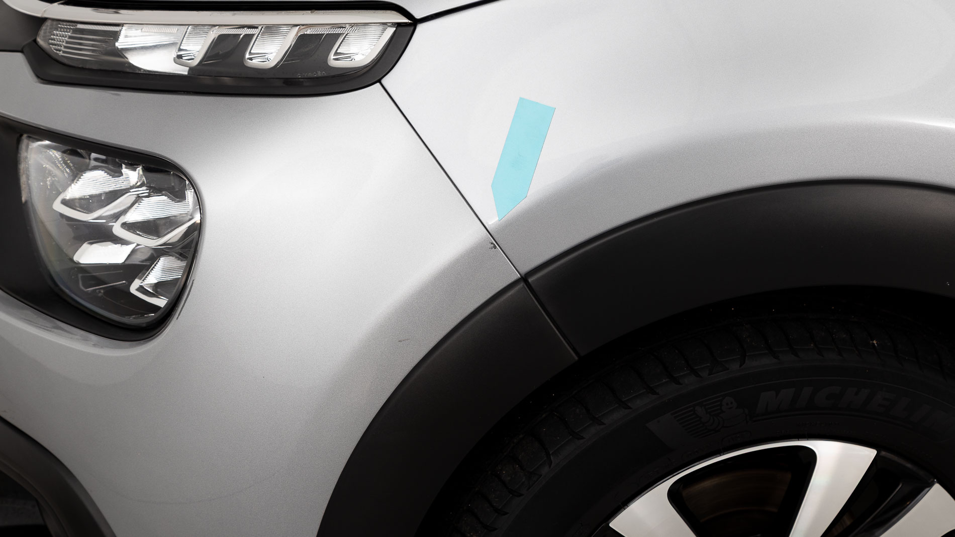 citroen c3 origin max 1.2 PURETECH 83 2024 gris acero / negro 32