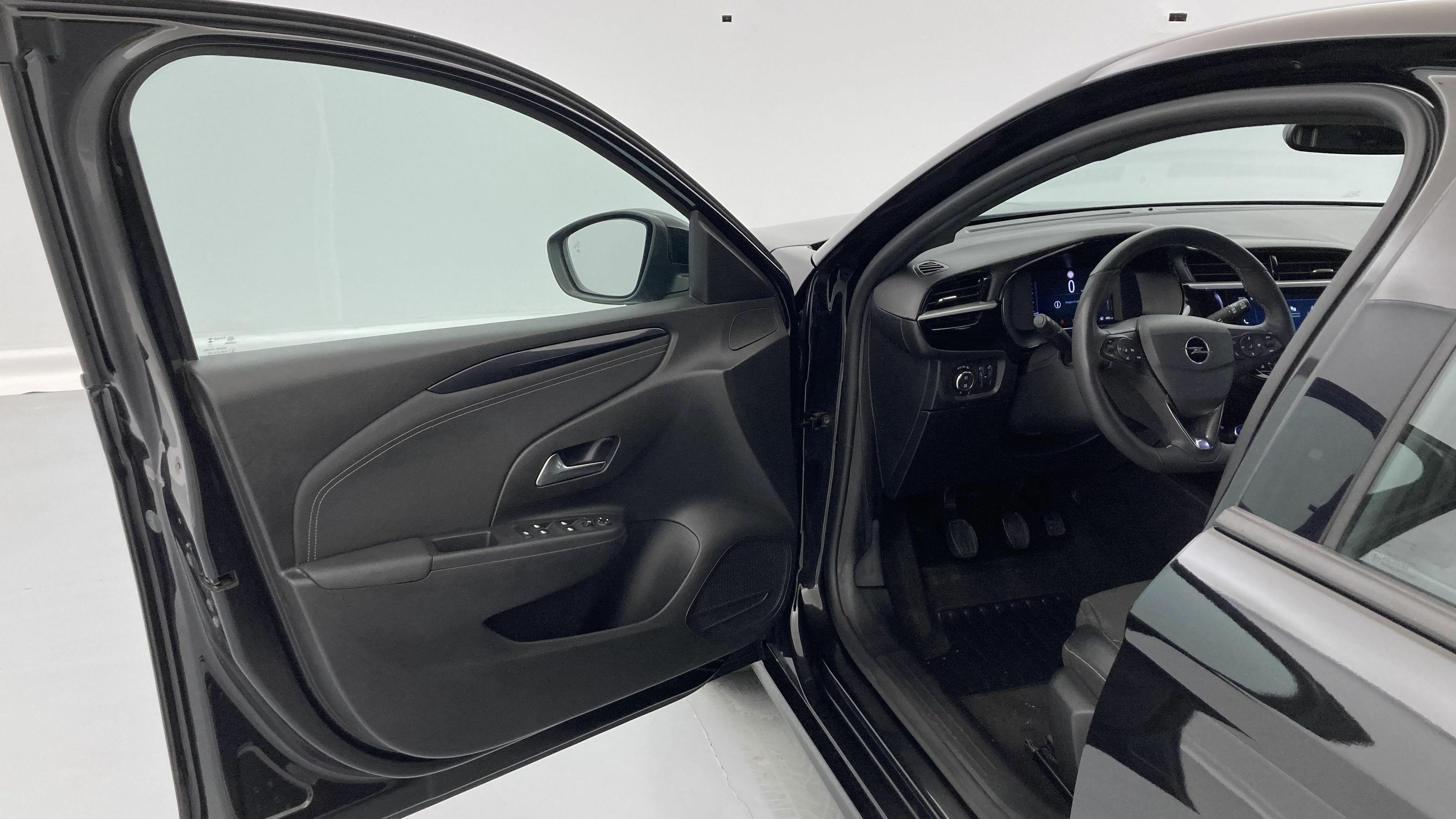 opel corsa gs 1.2T 100 2024 karbon black 13