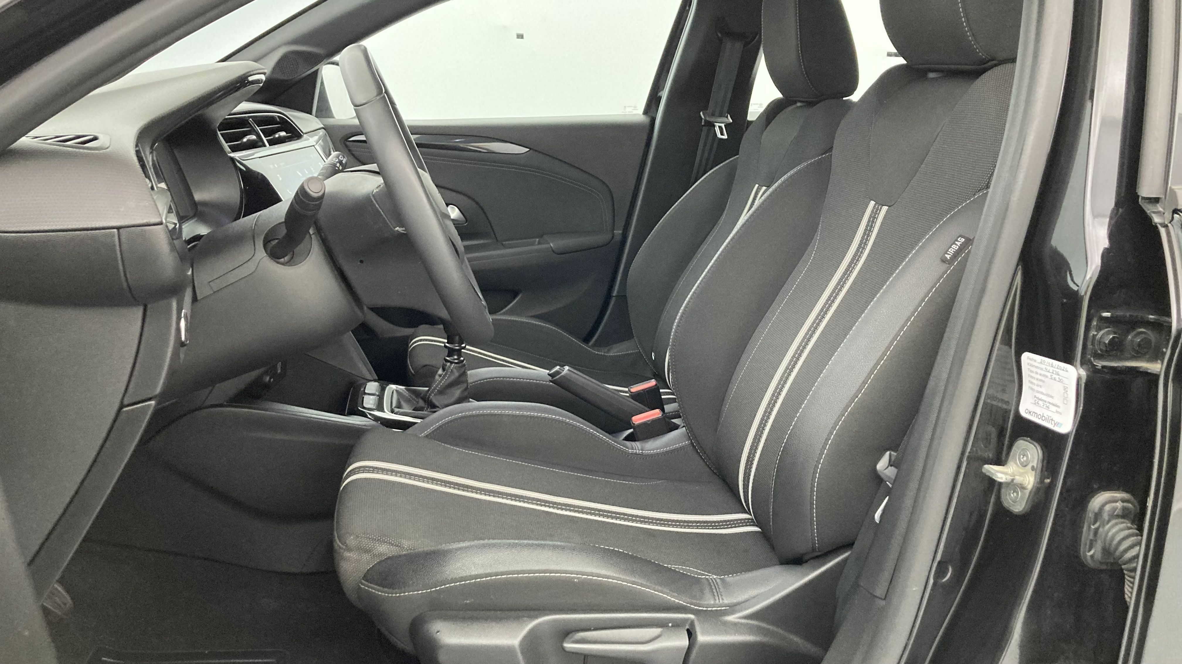 opel corsa gs 1.2T 100 2024 karbon black 14