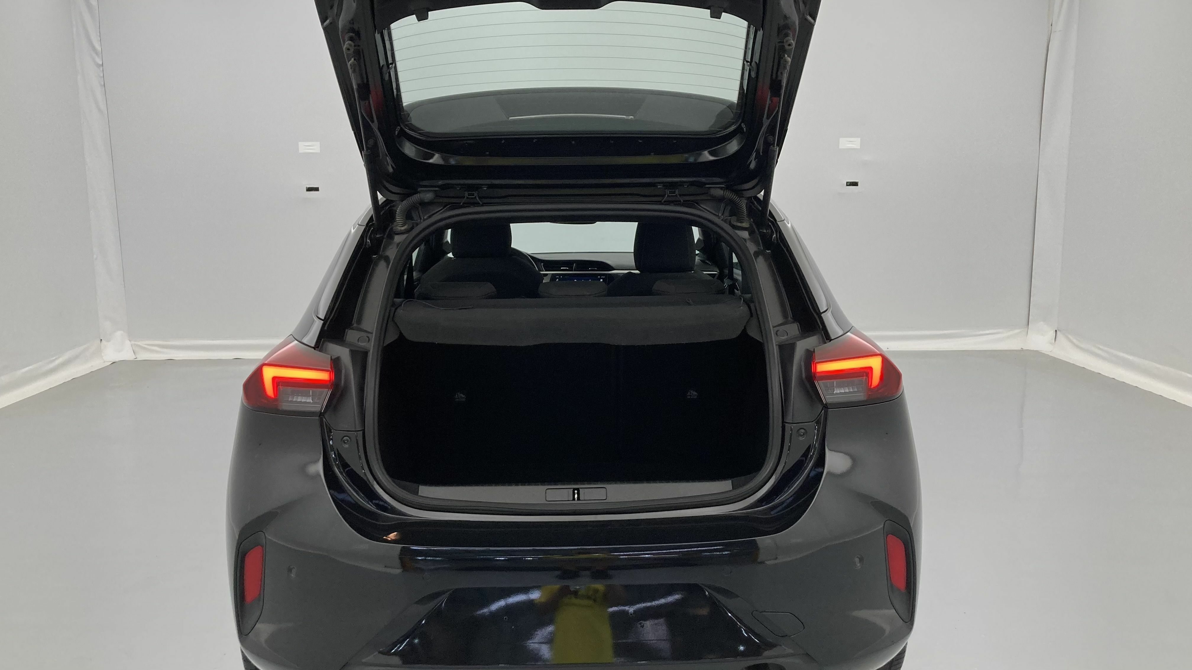 opel corsa gs 1.2T 100 2024 karbon black 24