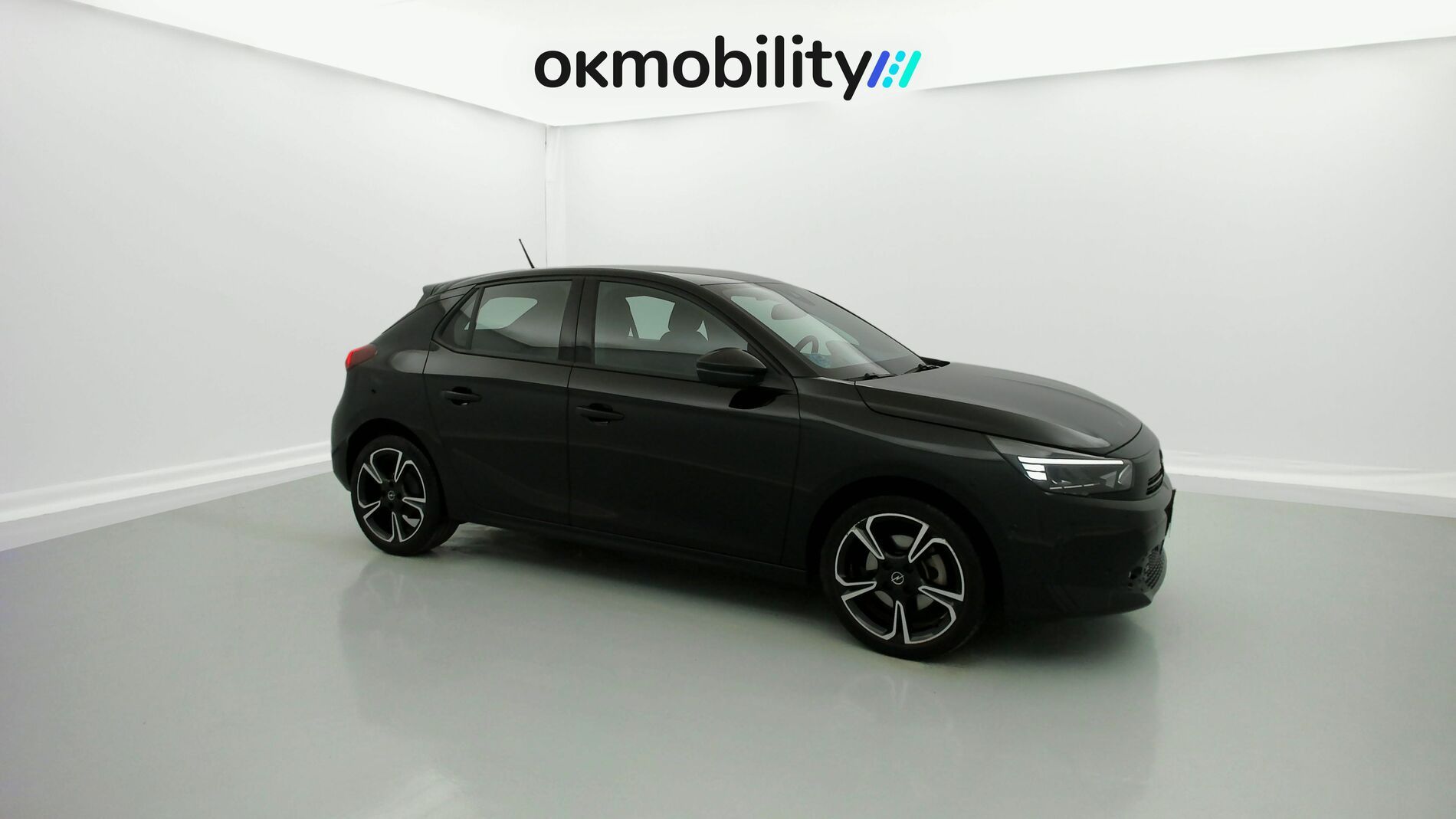 opel corsa gs 1.2T 100 2024 karbon black 2