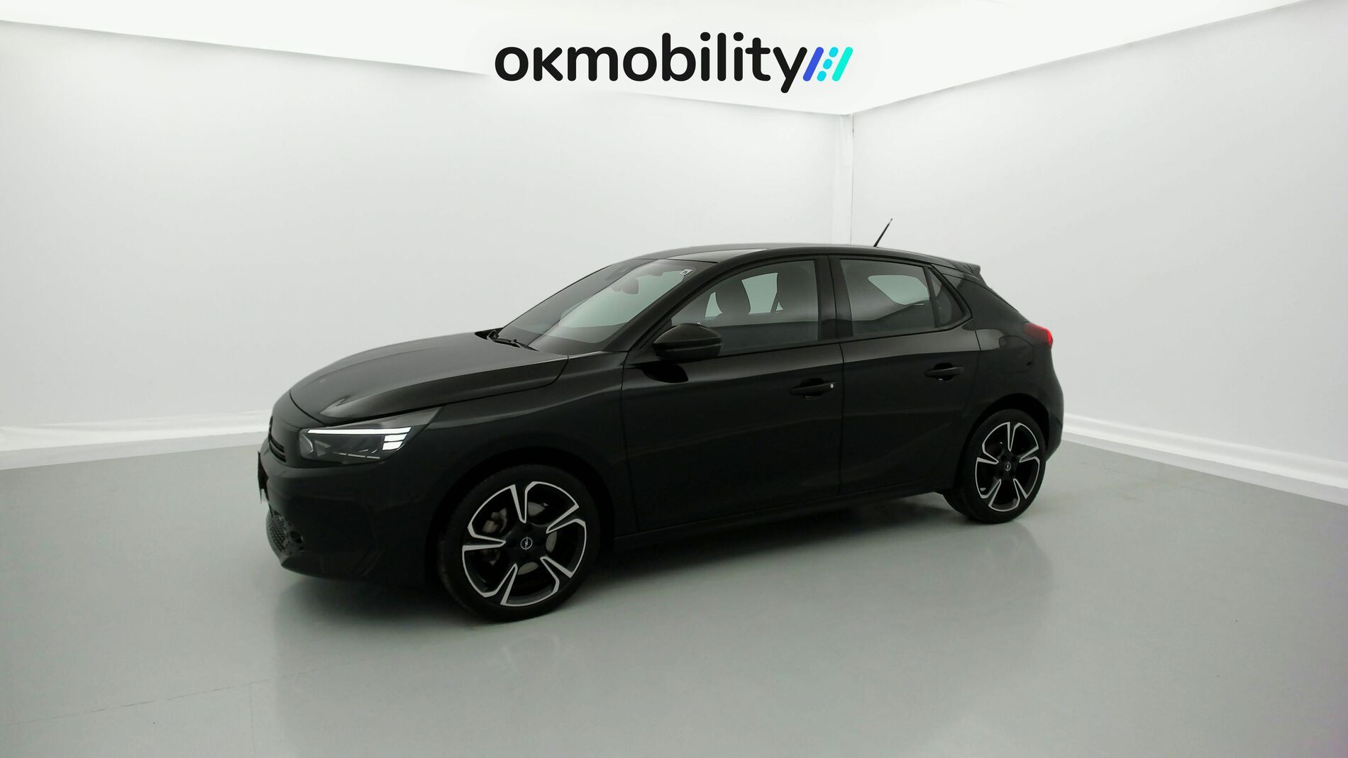 opel corsa gs 1.2T 100 2024 karbon black 5
