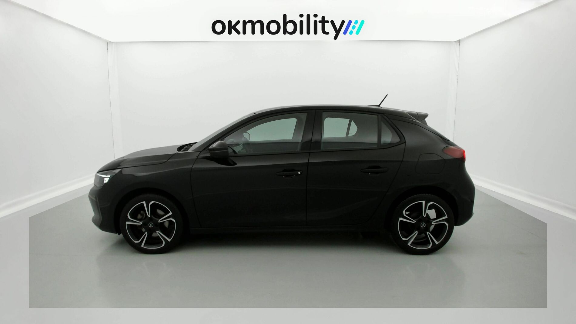 opel corsa gs 1.2T 100 2024 karbon black 7