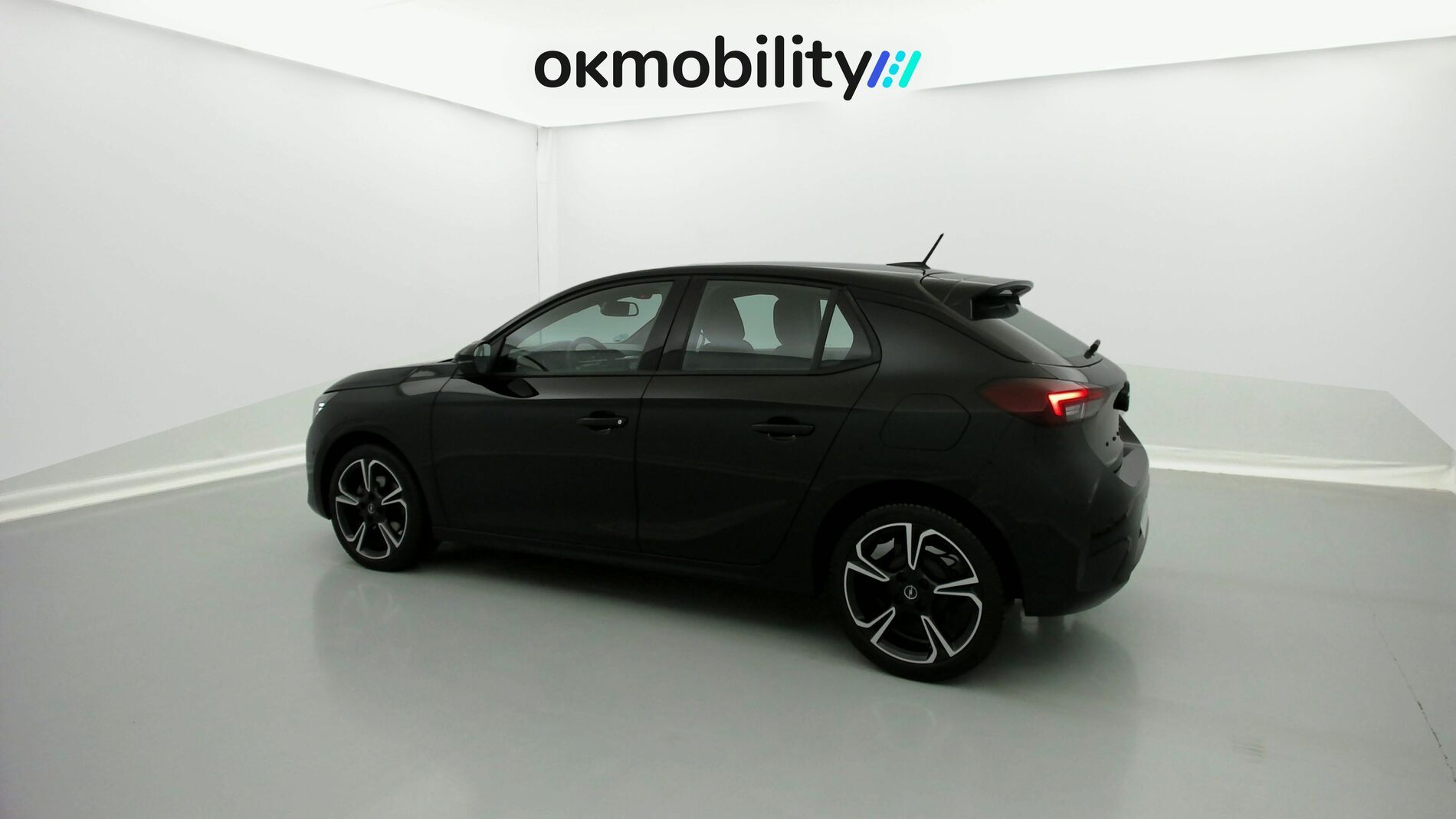 opel corsa gs 1.2T 100 2024 karbon black 8