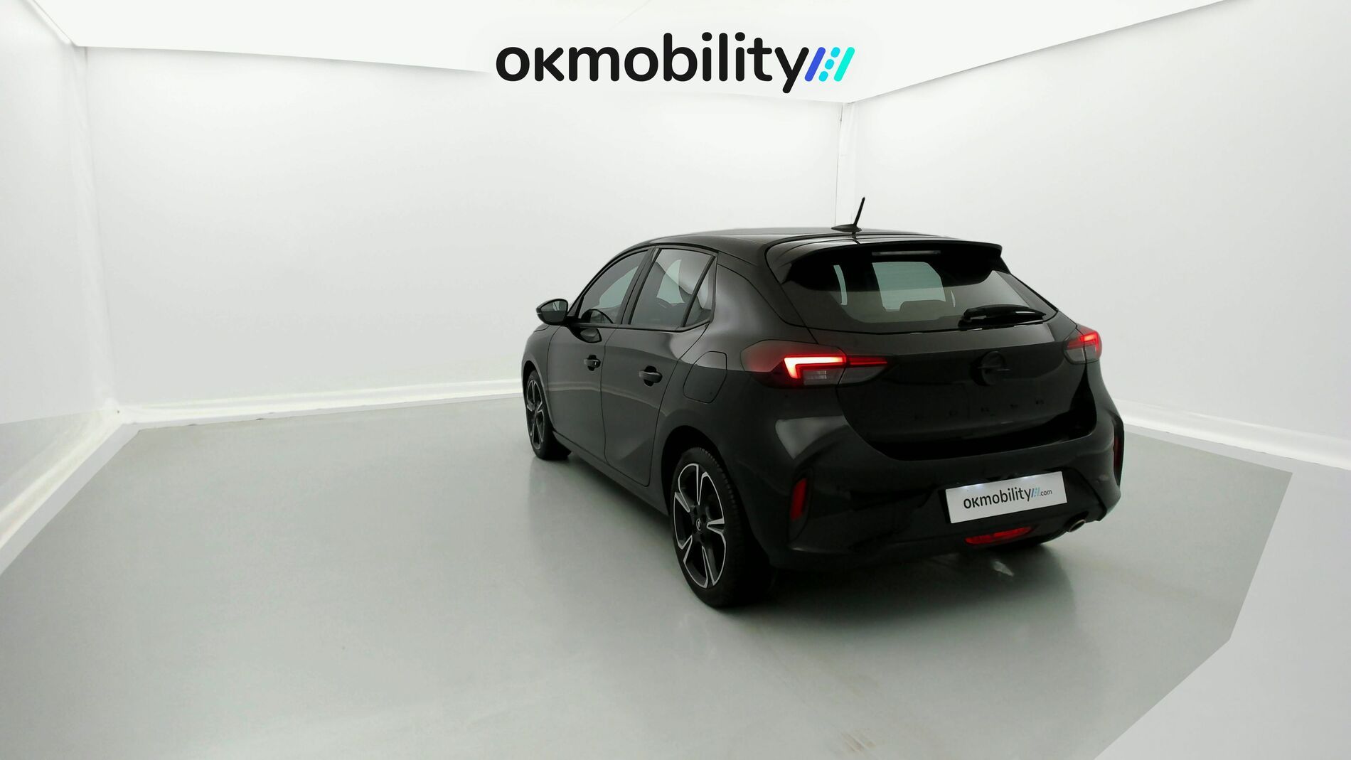 opel corsa gs 1.2T 100 2024 karbon black 9
