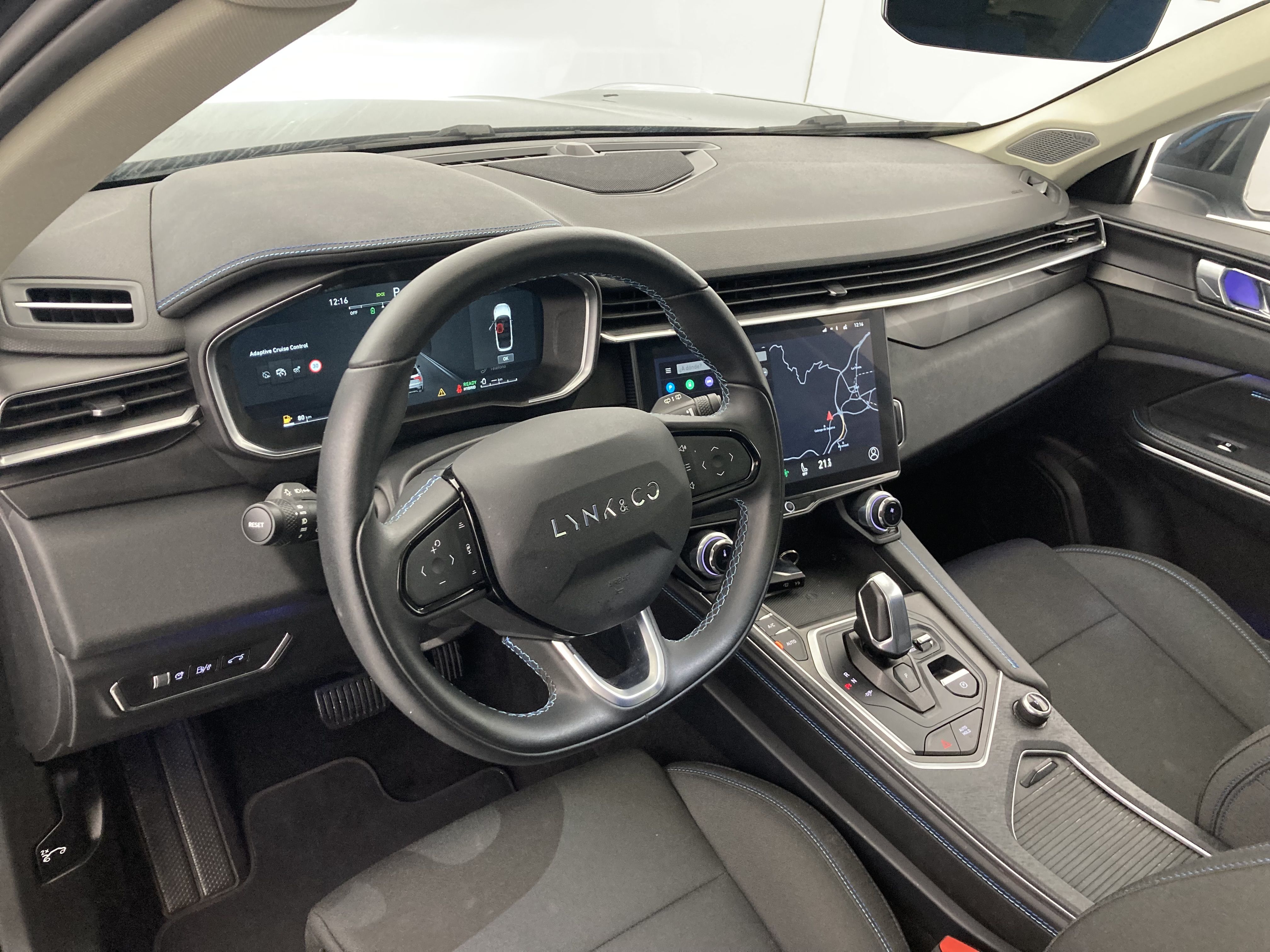 lynk&co 1 nv 1.5 PHEV 261 2022 black 19