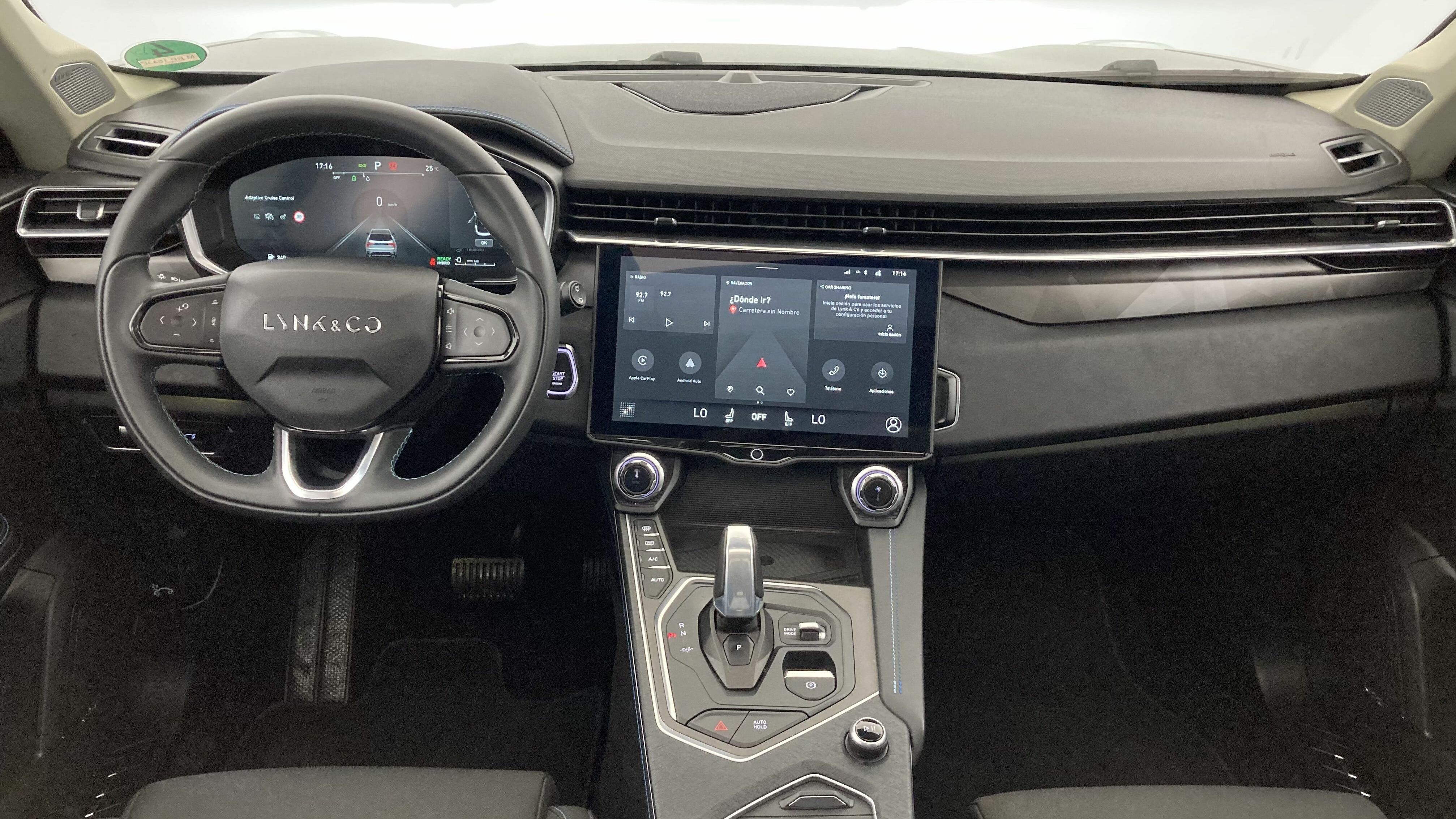 lynk&co 1 nv 1.5 PHEV 261 2022 blue 16