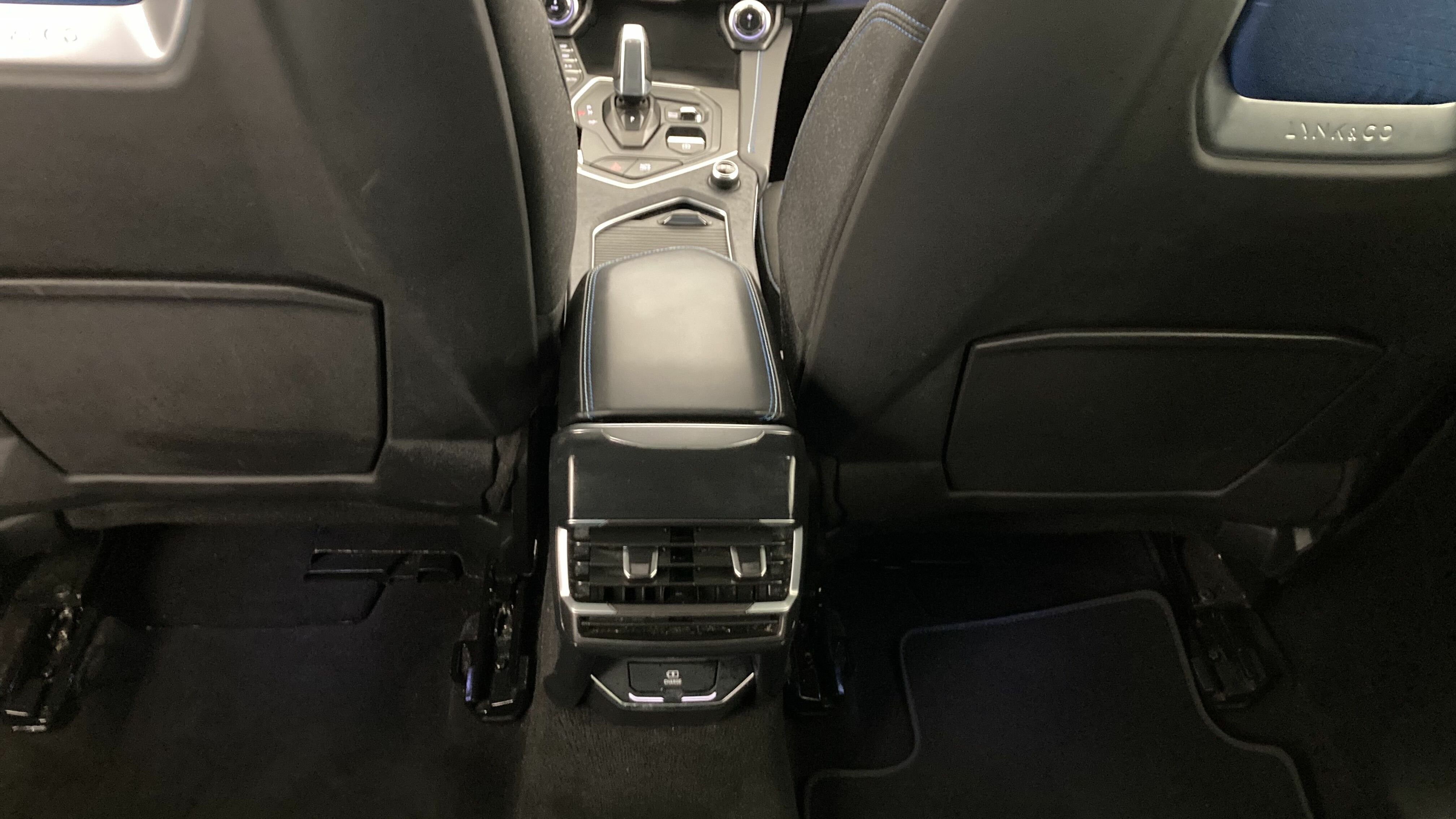 lynk&co 1 nv 1.5 PHEV 261 2022 blue 22