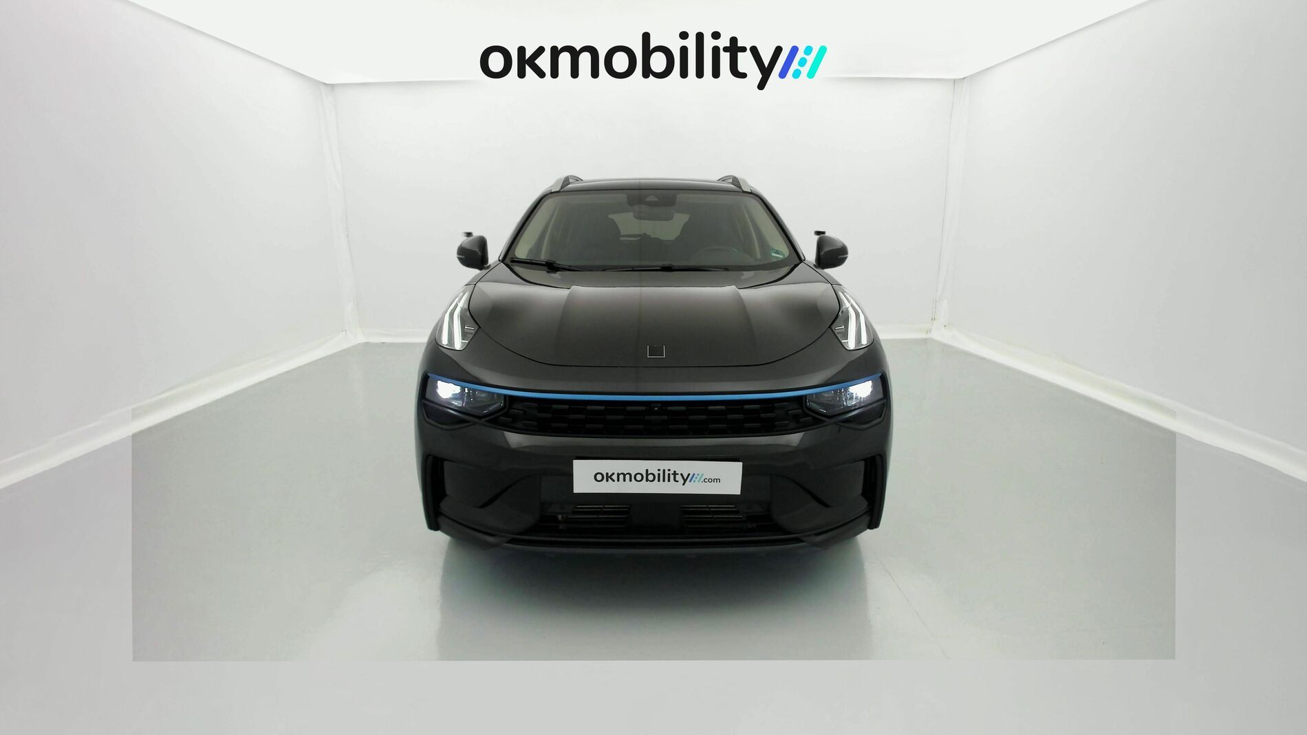 lynk&co 1 nv 1.5 PHEV 261 2022 black 4