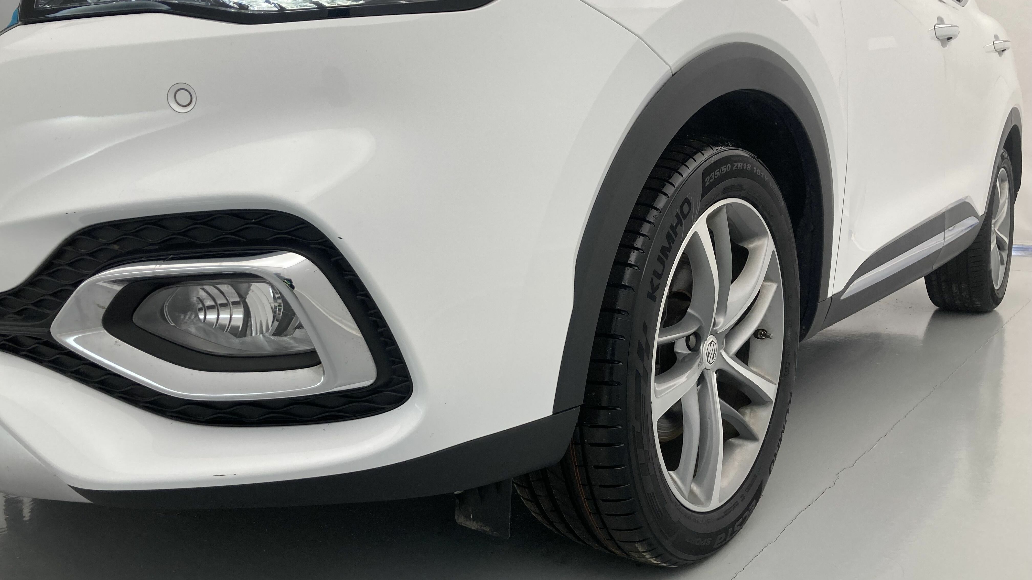 mg hs luxury 1.5 T-GDI 162 AT 2023 white 25