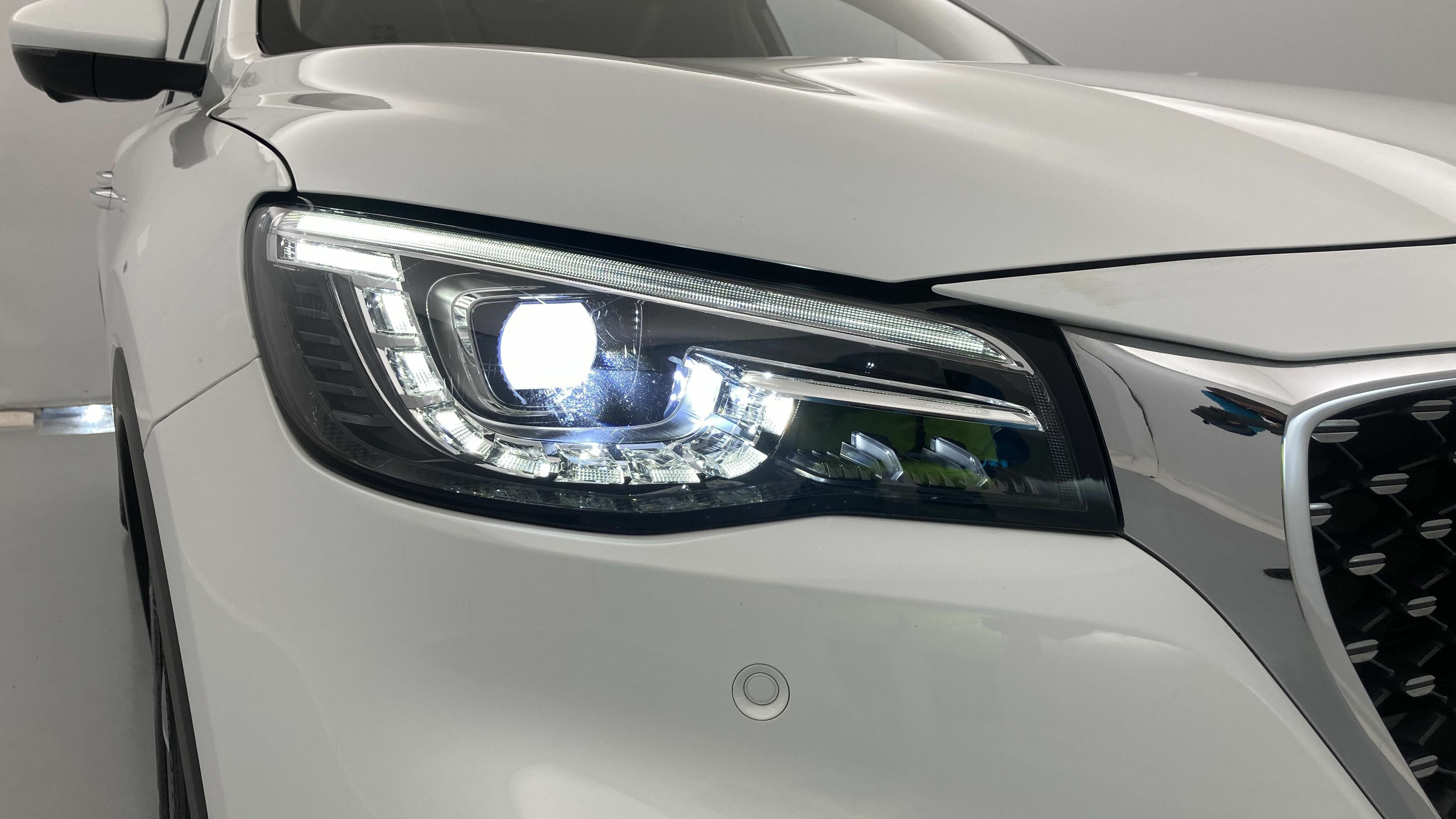 mg hs luxury 1.5 T-GDI 162 AT 2023 white 28