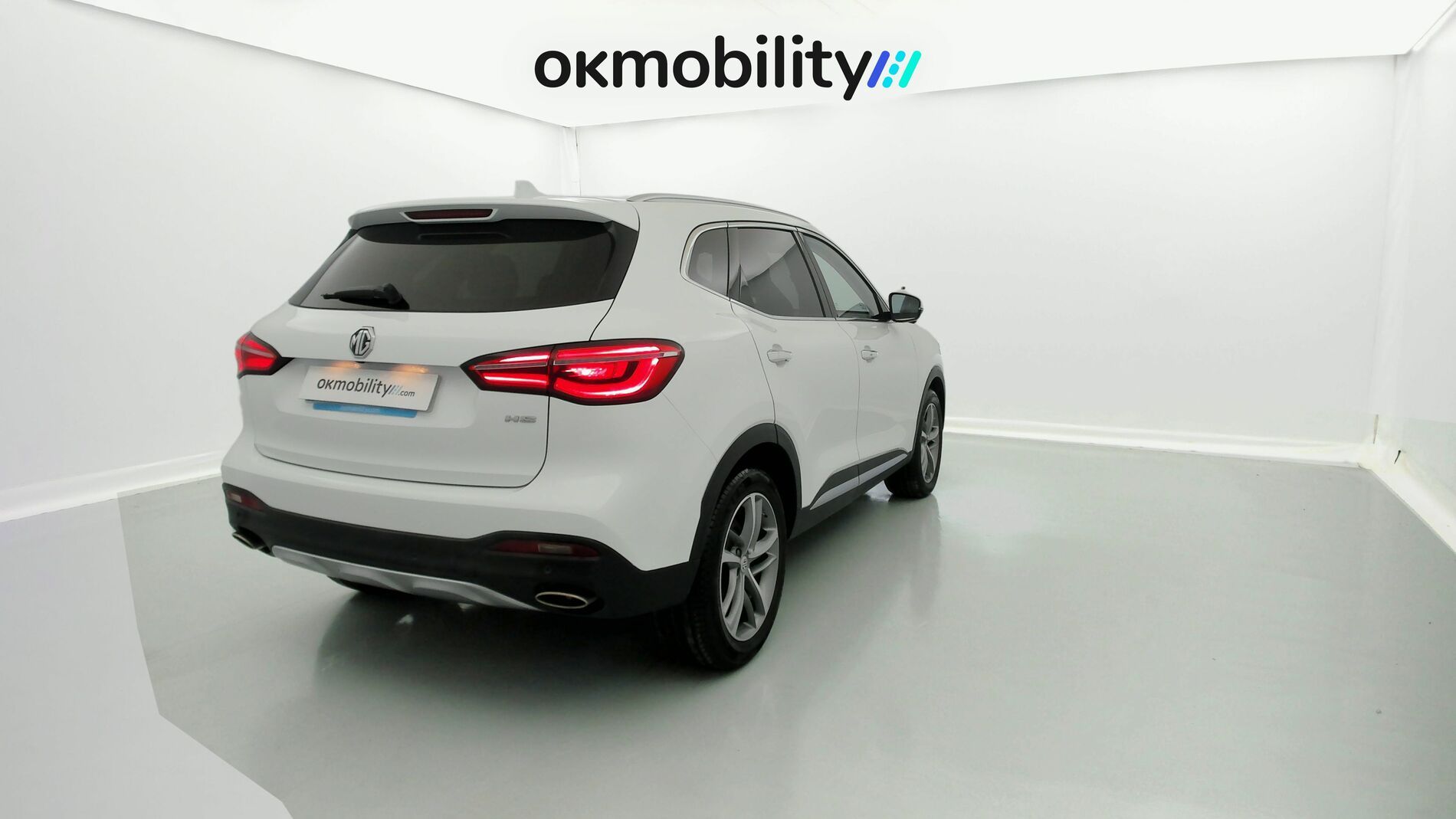 mg hs luxury 1.5 T-GDI 162 AT 2023 white 10