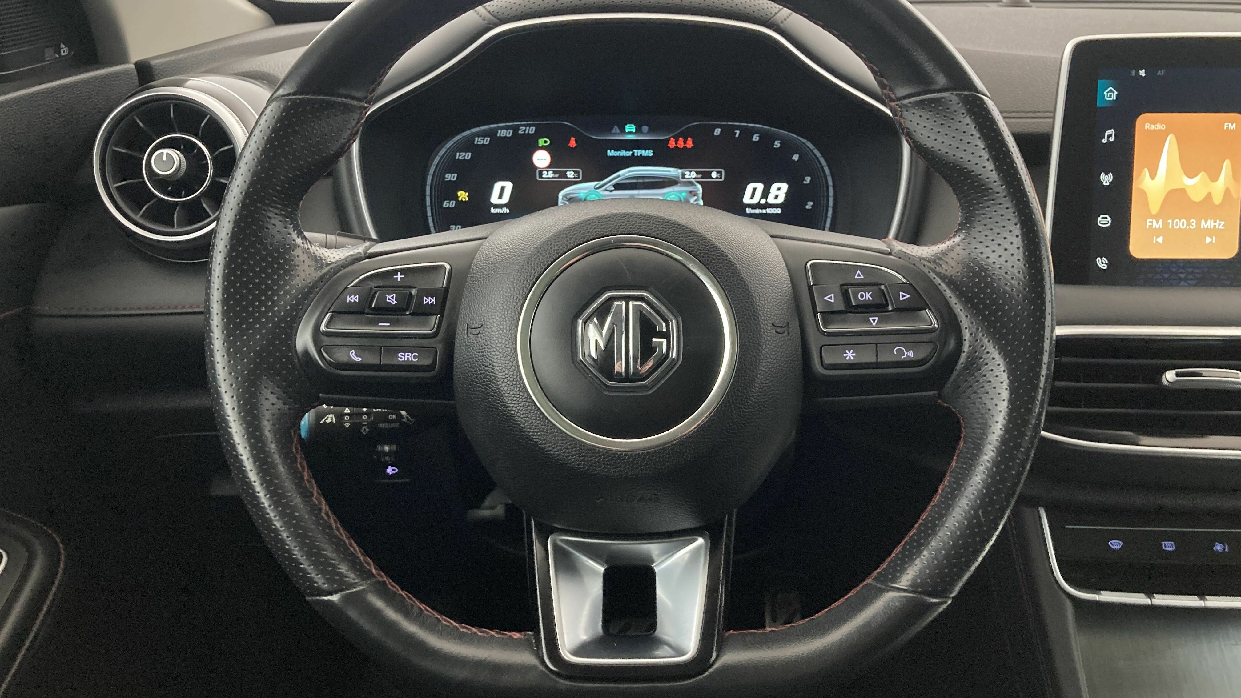 mg hs luxury 1.5 T-GDI 162 AT 2023 black 17