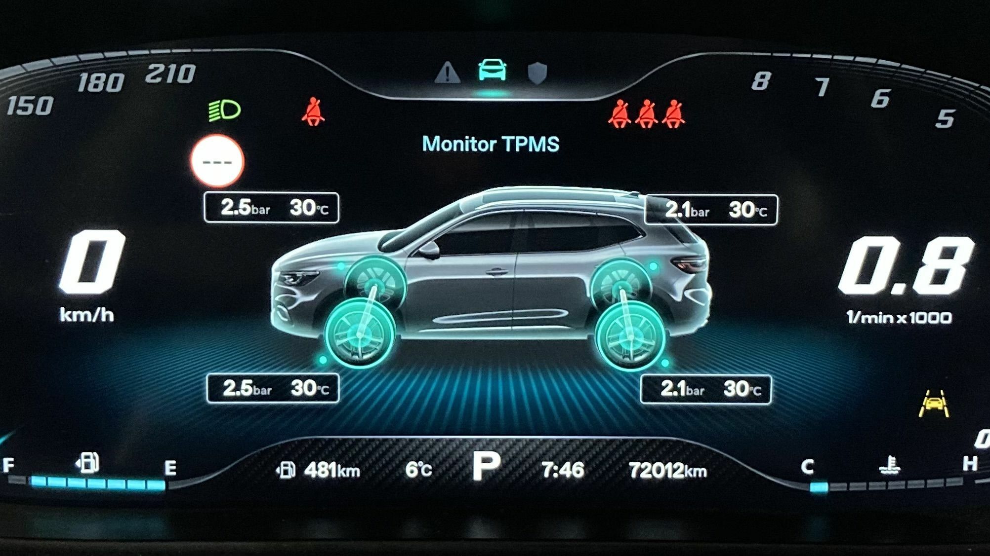 mg hs luxury 1.5 T-GDI 162 AT 2023 white 17
