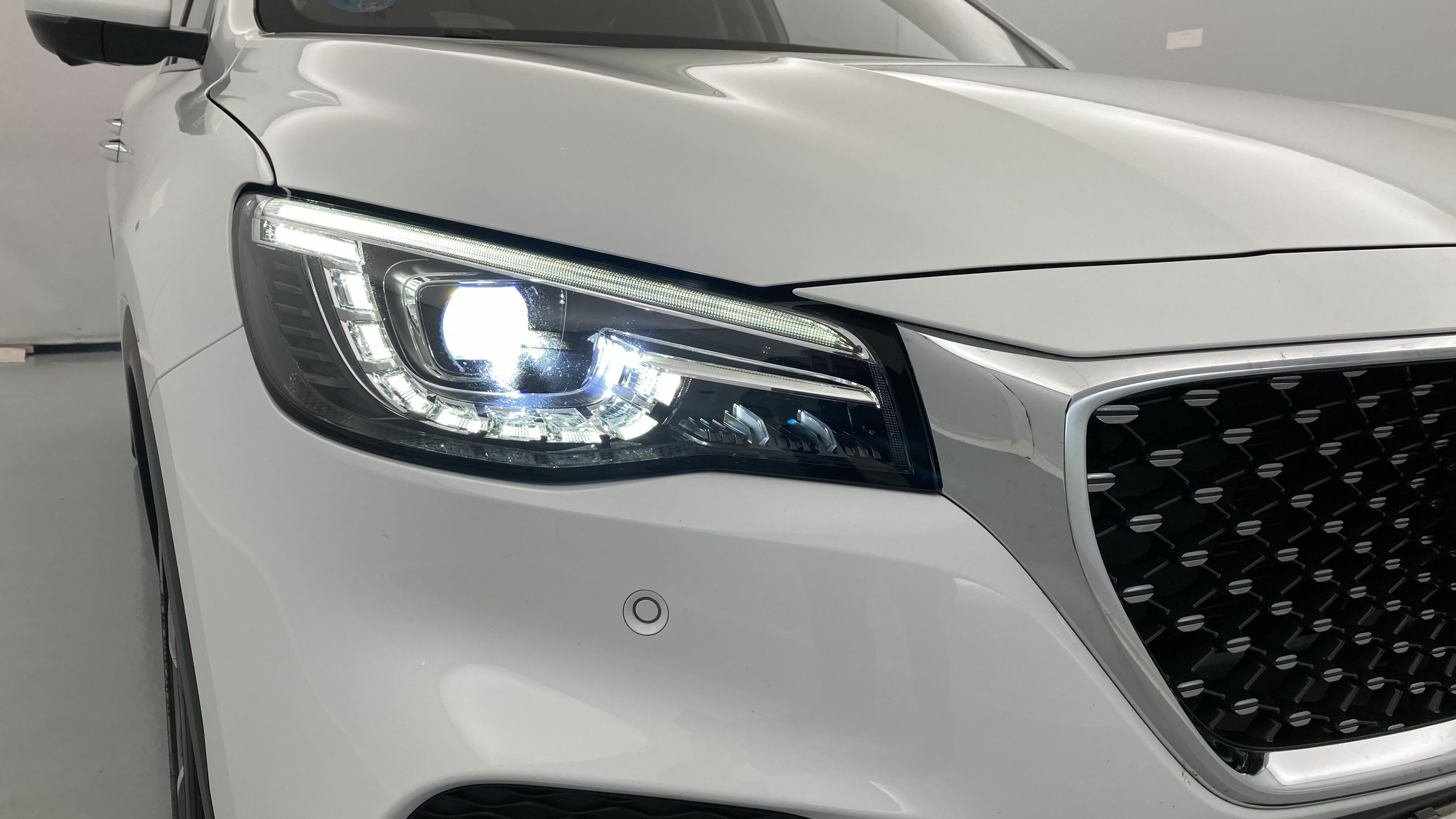 mg hs luxury 1.5 T-GDI 162 AT 2023 white 28