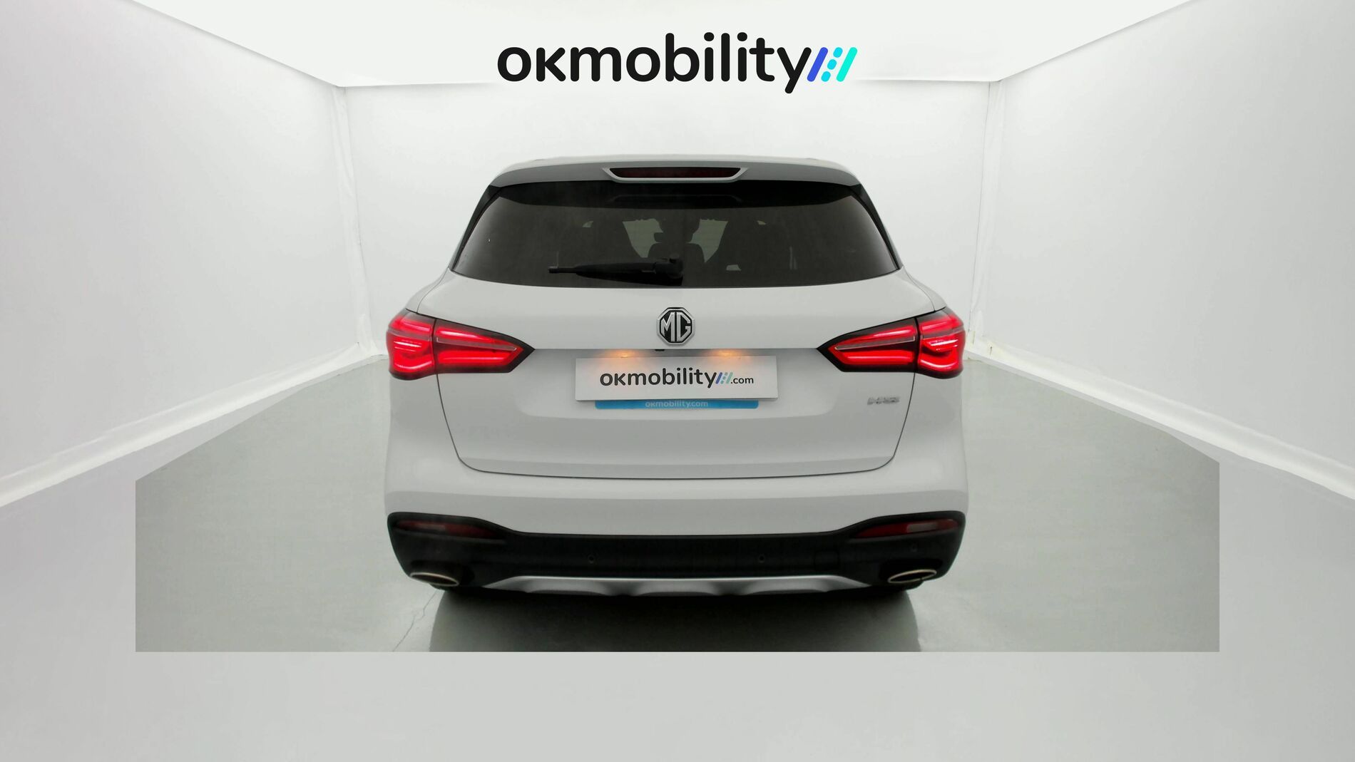 mg hs luxury 1.5 T-GDI 162 AT 2023 white 9