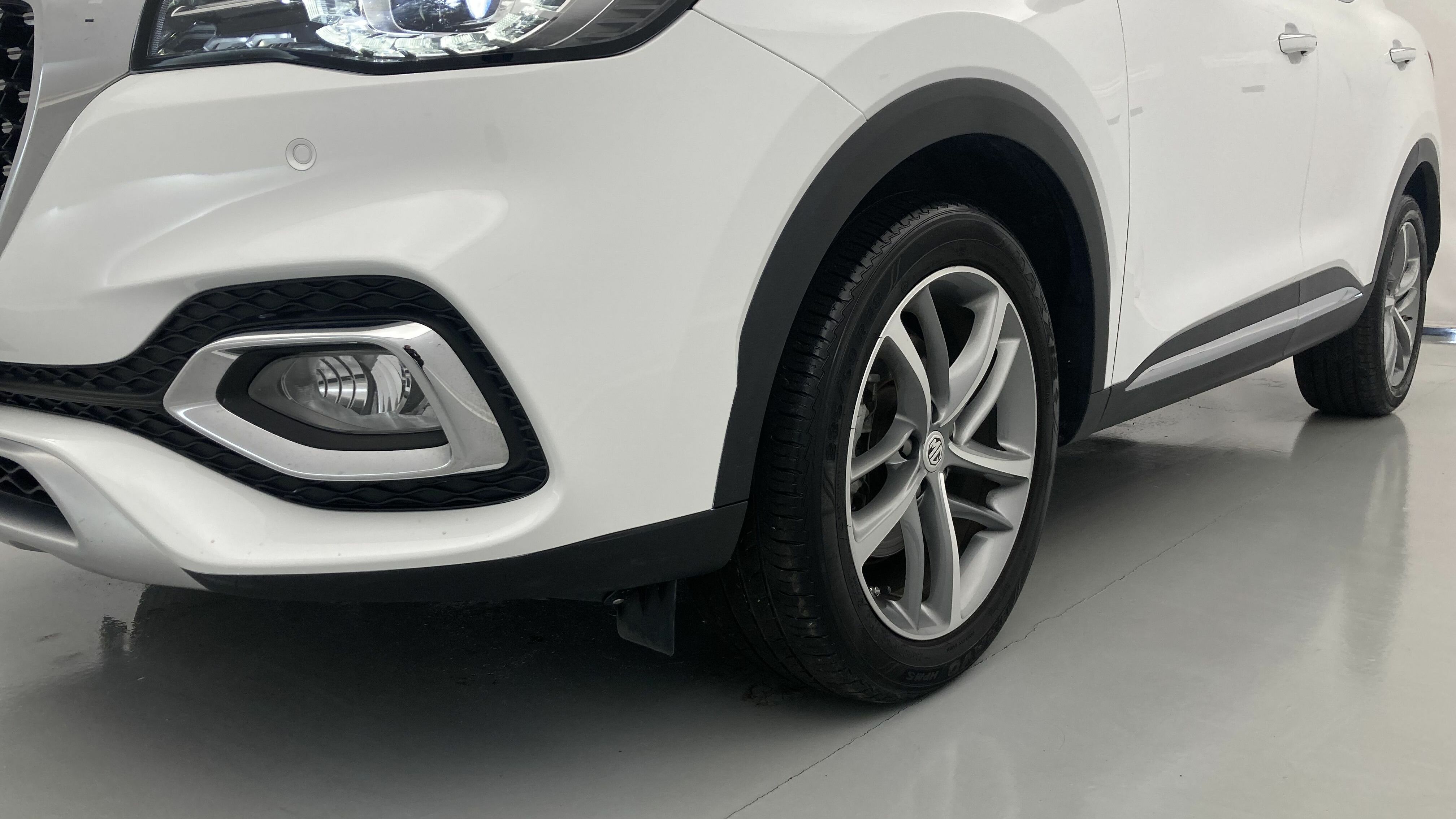 mg hs luxury 1.5 T-GDI 162 AT 2023 white 25