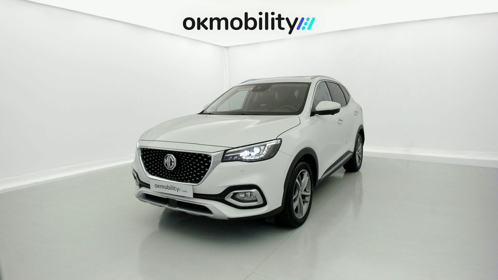 mg hs luxury 1.5 T-GDI 162 AT 2023 white 1