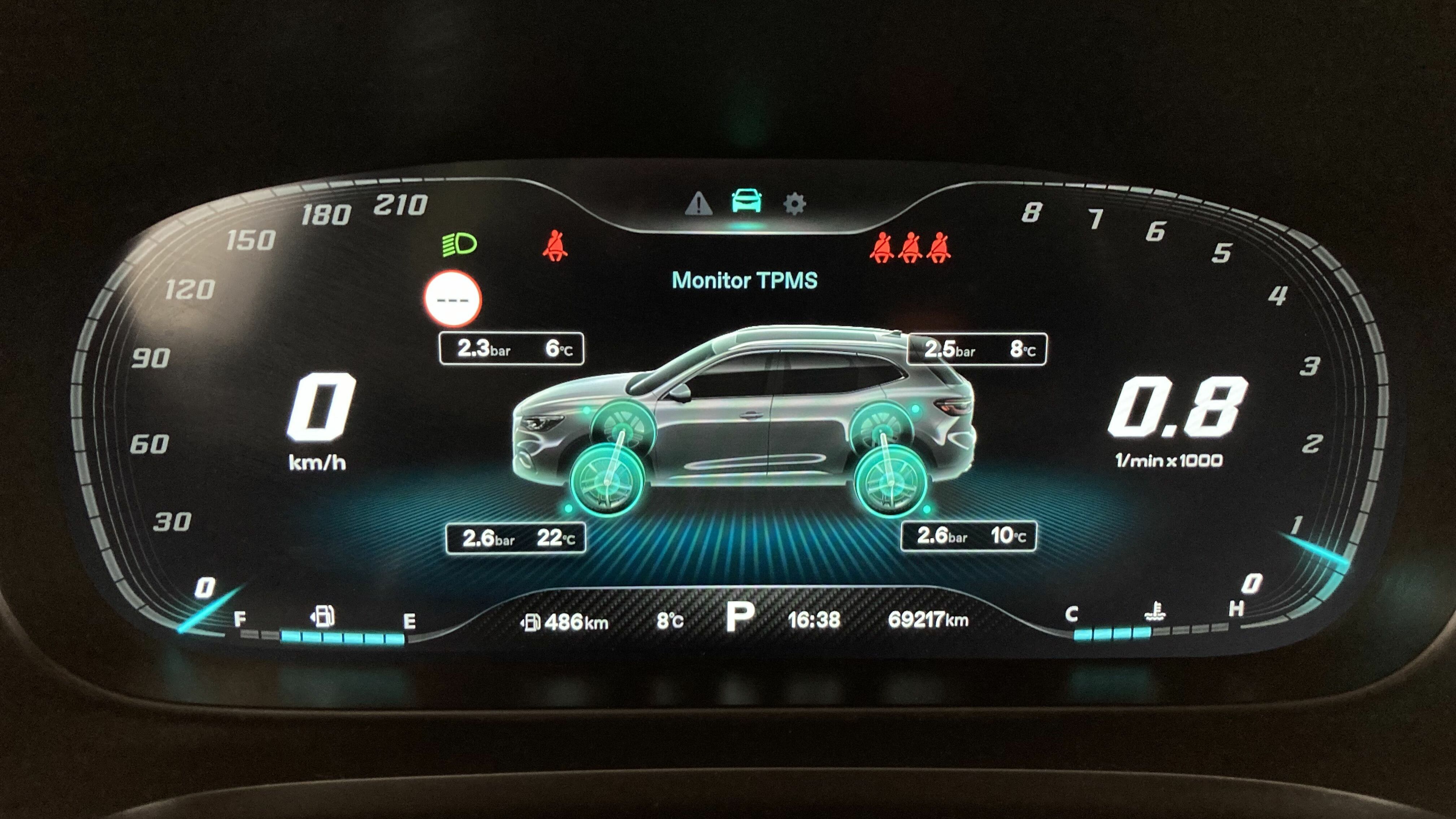 mg hs luxury 1.5 T-GDI 162 AT 2023 white 17