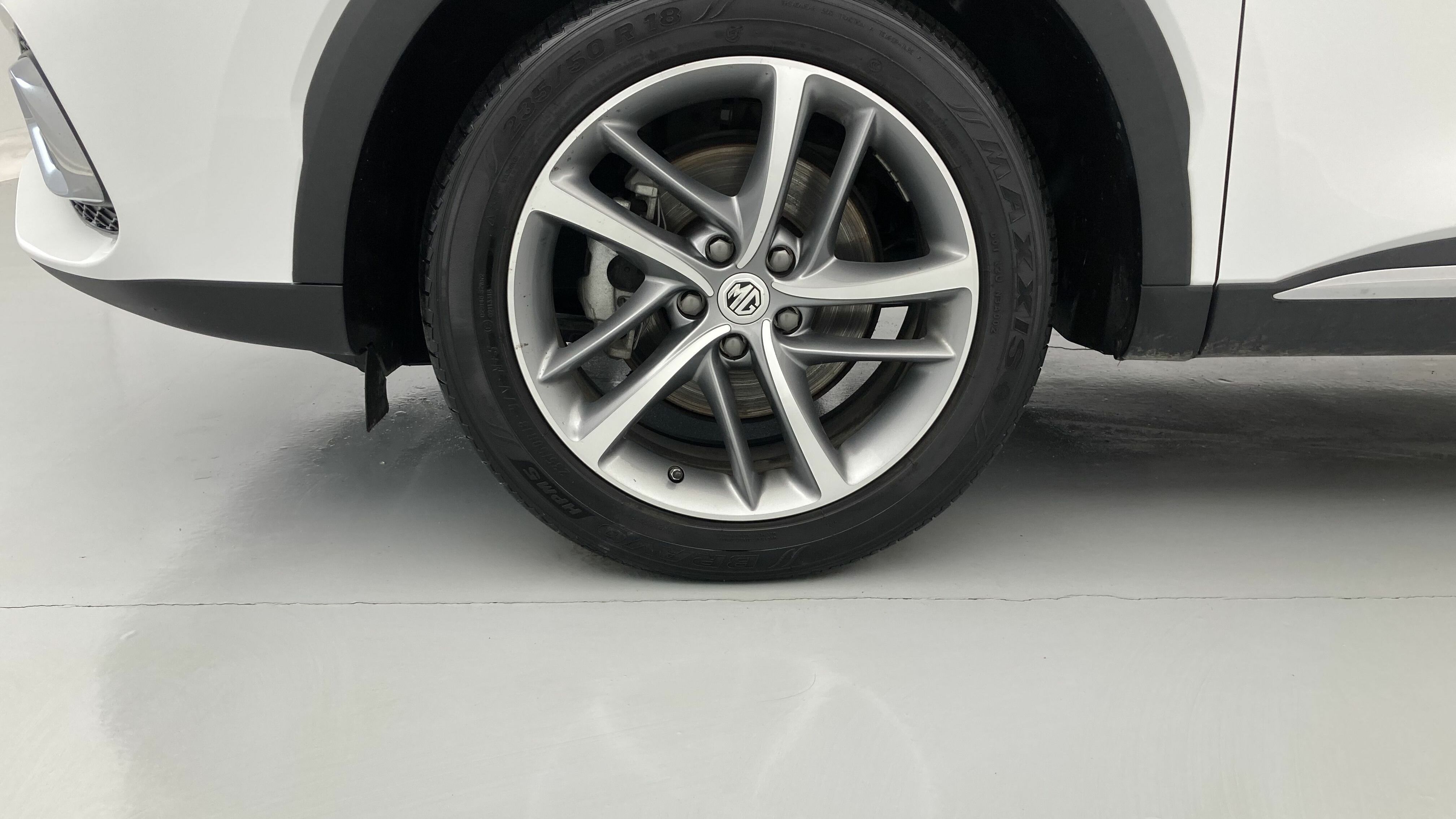 mg hs luxury 1.5 T-GDI 162 AT 2023 white 26