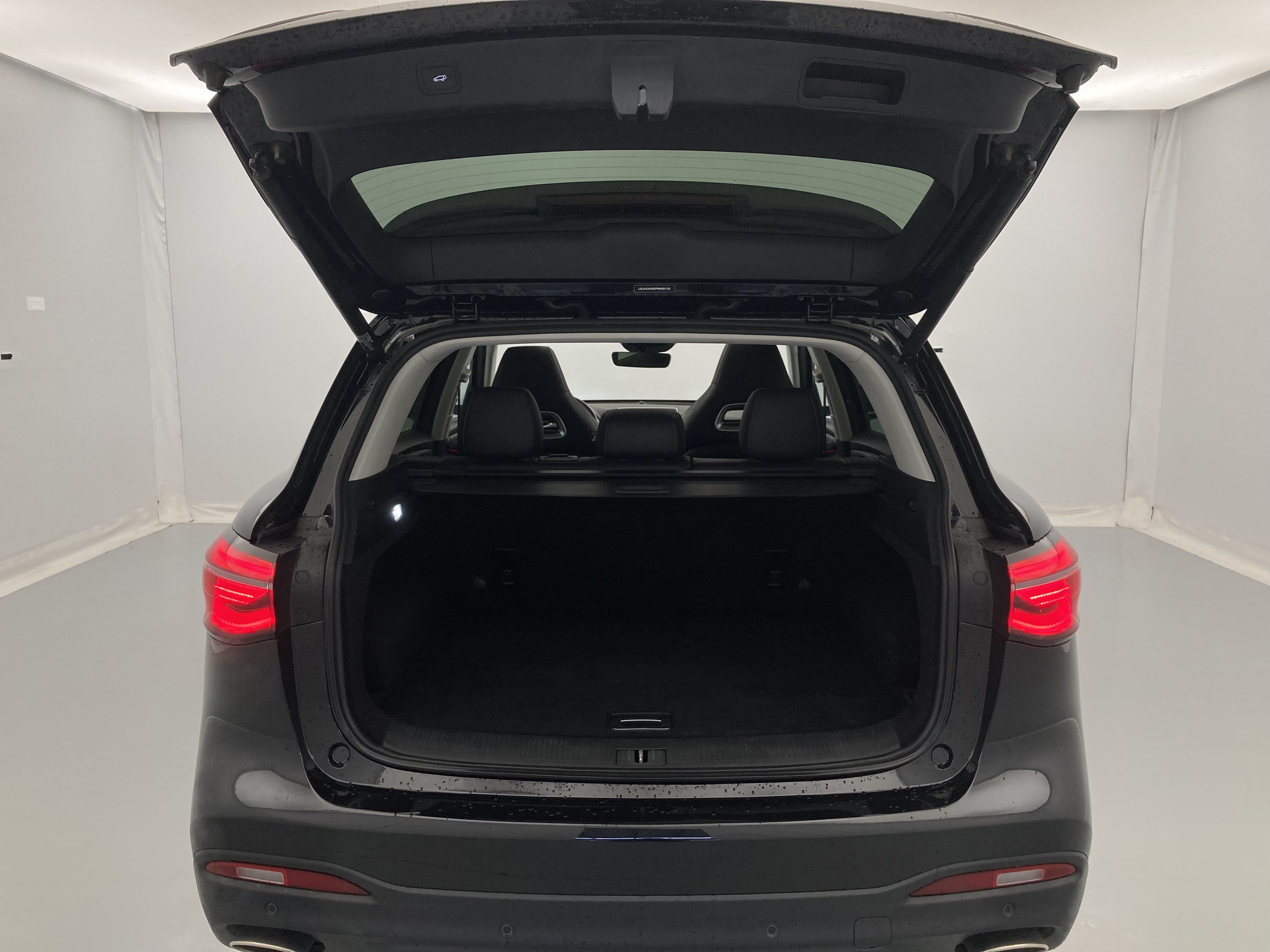 mg hs luxury 1.5 T-GDI 162 AT 2023 black 22