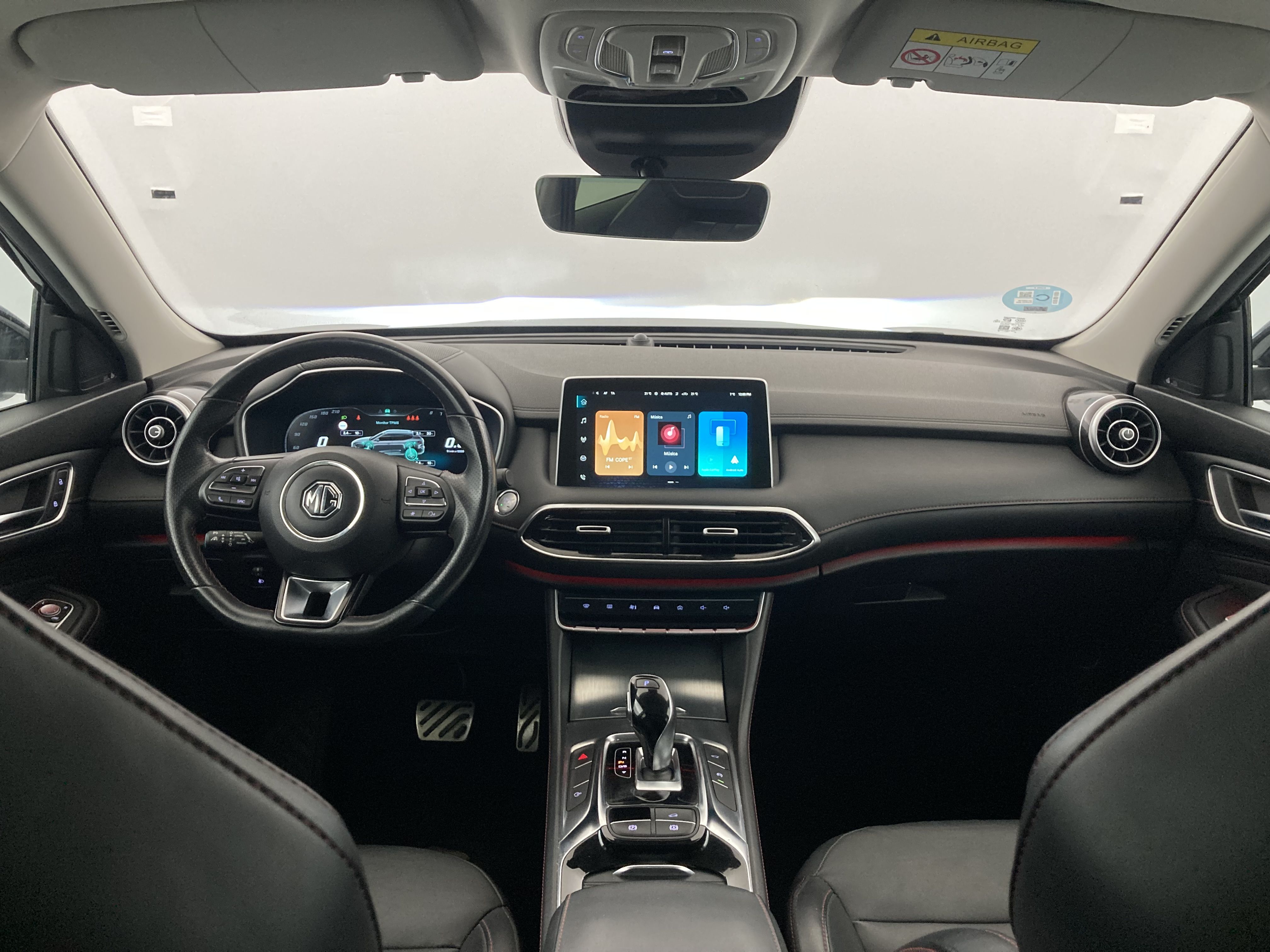 mg hs luxury 1.5 T-GDI 162 AT 2023 black 30