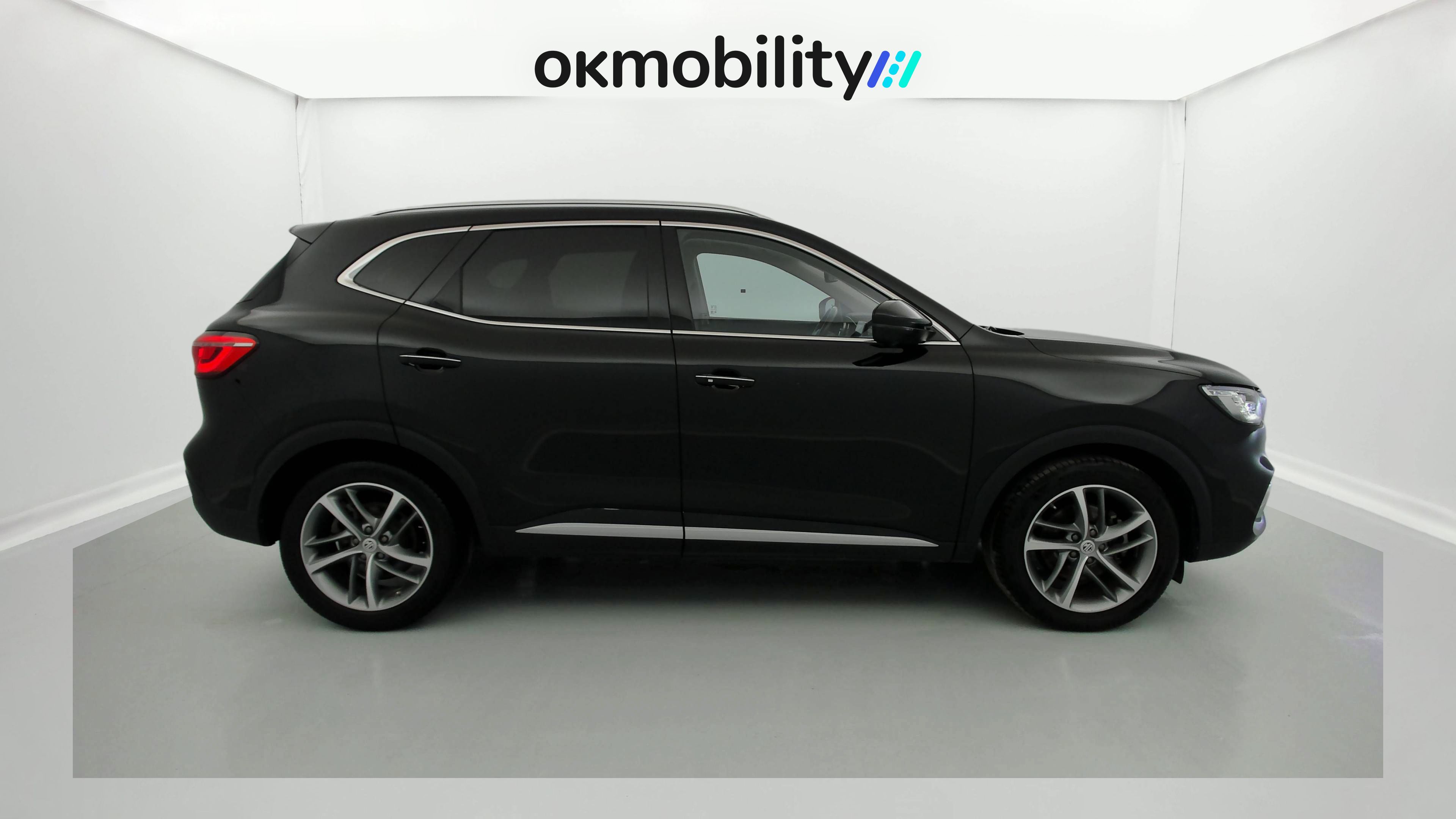 mg hs luxury 1.5 T-GDI 162 AT 2023 black 2