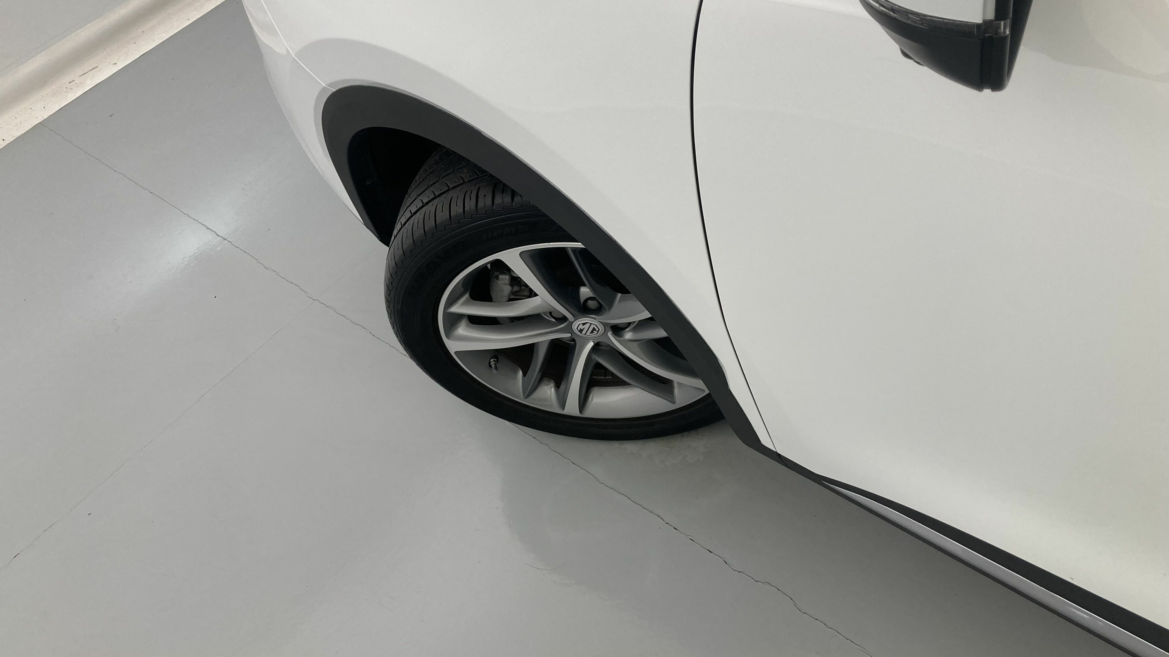 mg hs luxury 1.5 T-GDI 162 AT 2023 white 28