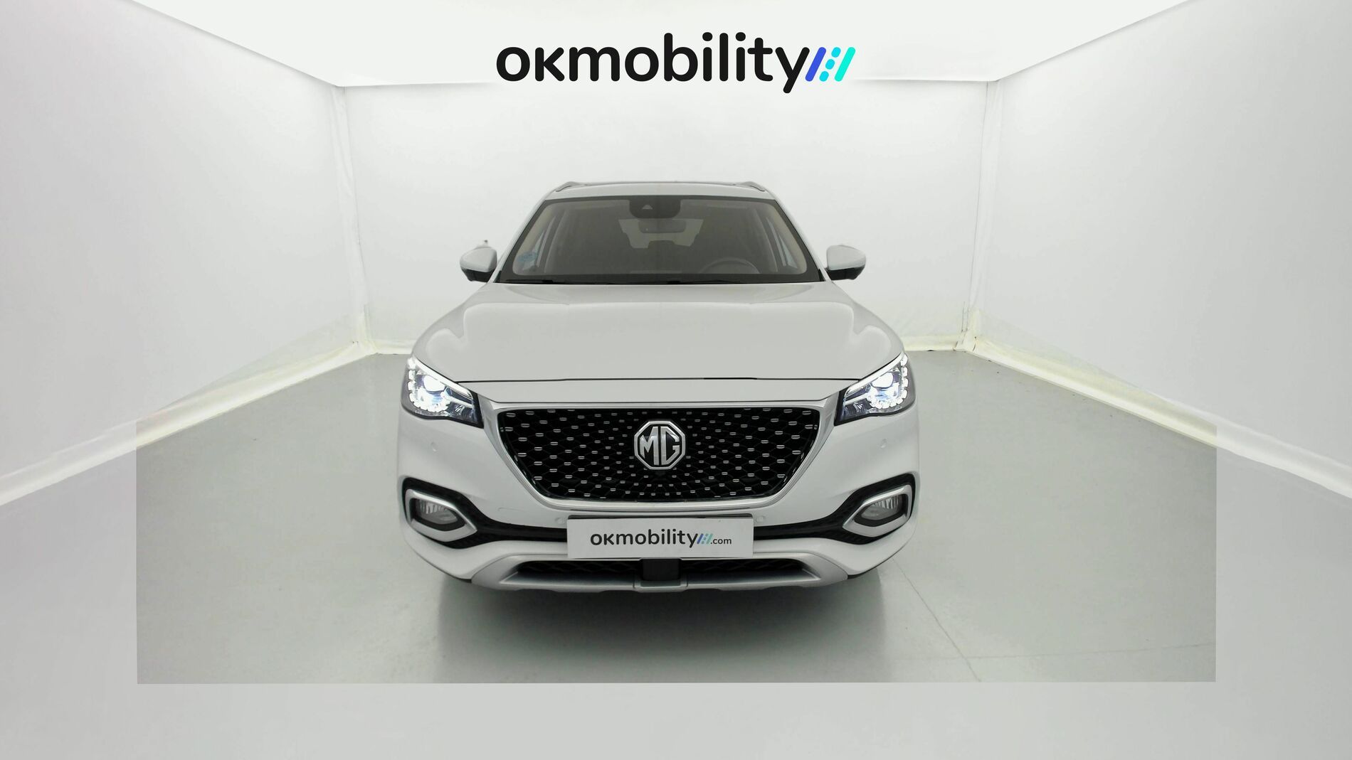 mg hs luxury 1.5 T-GDI 162 AT 2023 white 4