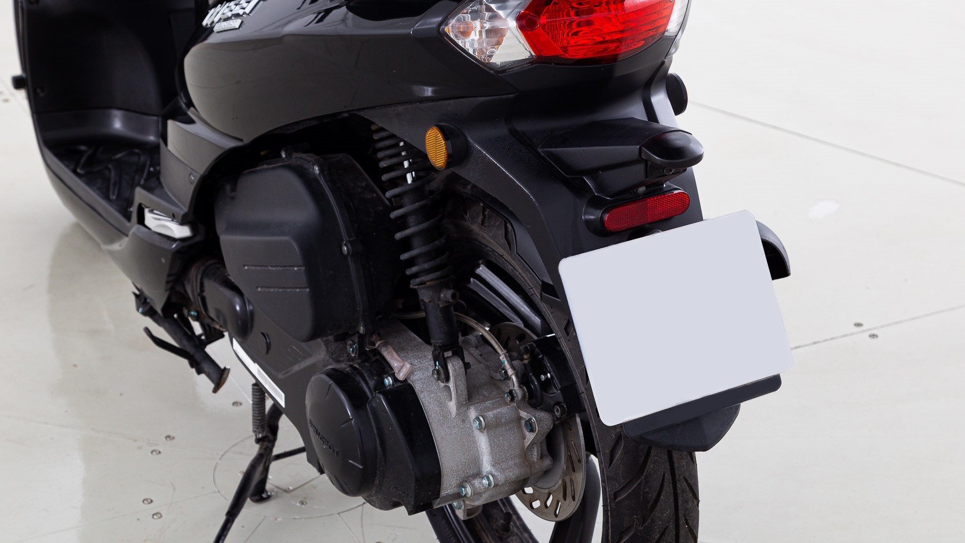 peugeot tweet125 active 125CC 2022 black 18