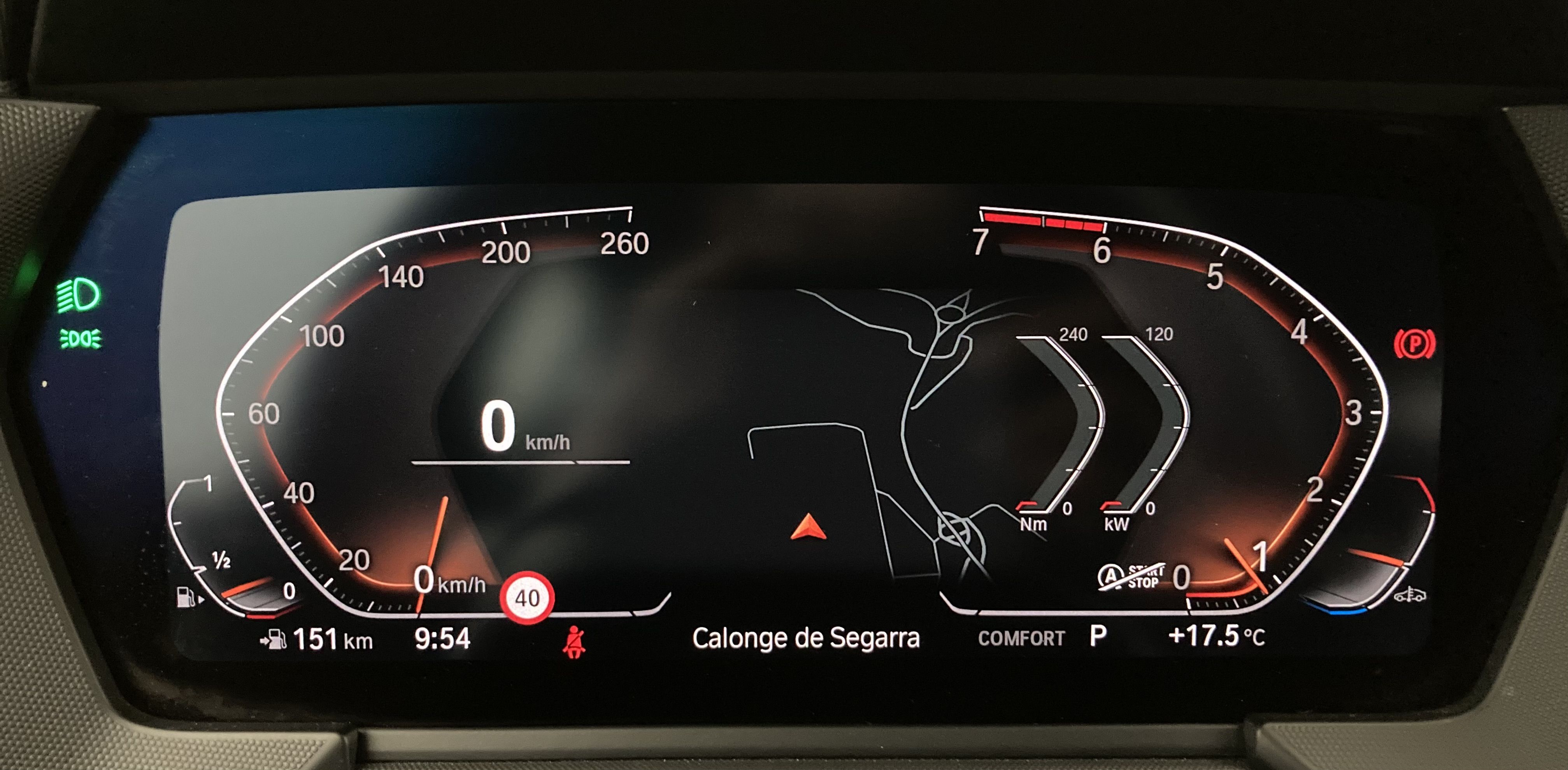 bmw serie 1 m sport 118I 136 STEPTRONIC 2024 skyscraper grau 14