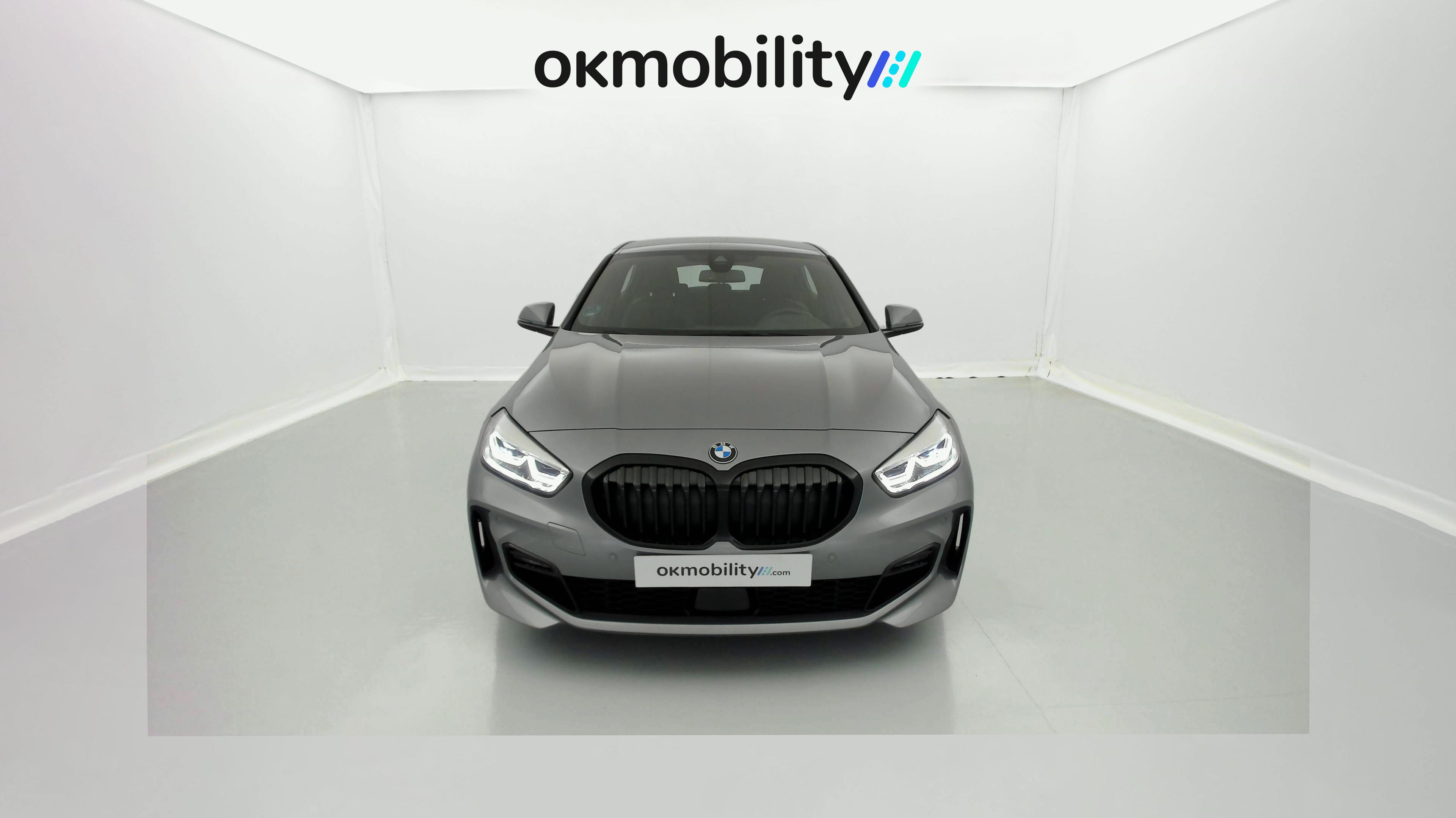 bmw serie 1 m sport 118I 136 STEPTRONIC 2024 skyscraper grau 1